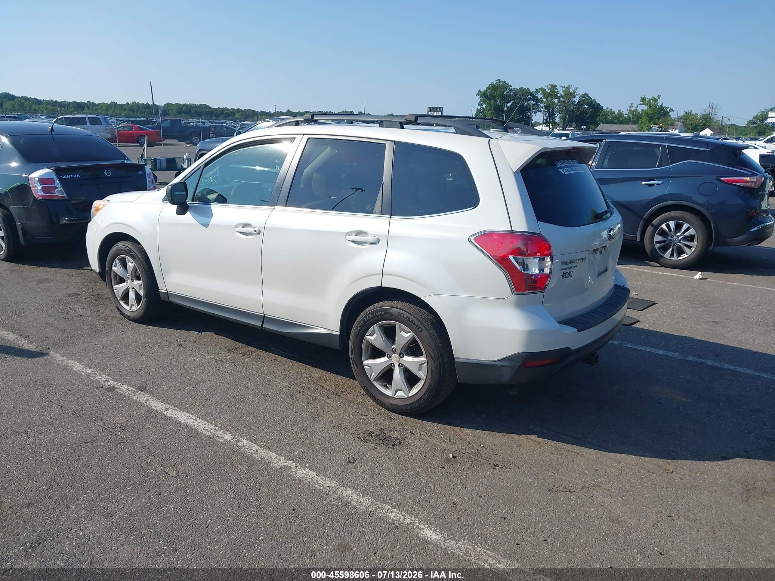 2014 Subaru Forester 2.5i Limited White vin: JF2SJAJC4EH520832