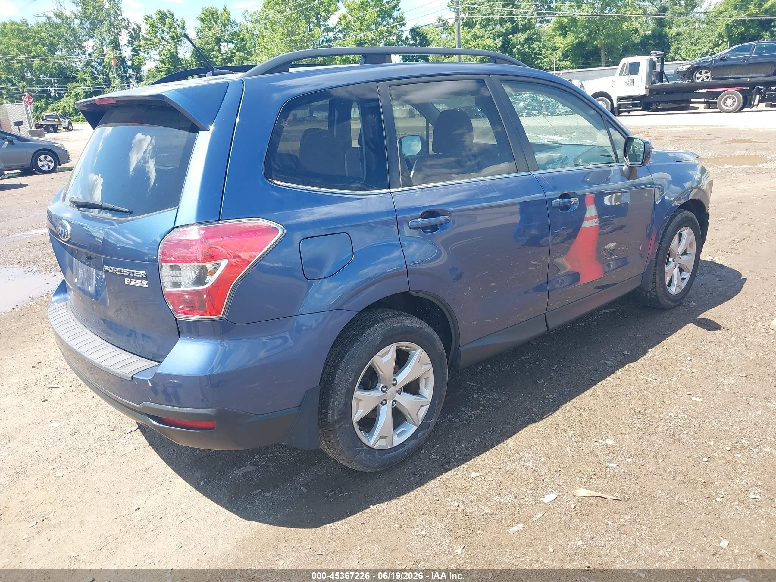 2014 Subaru Forester 2.5i Limited Blue vin: JF2SJAJC7EH492623
