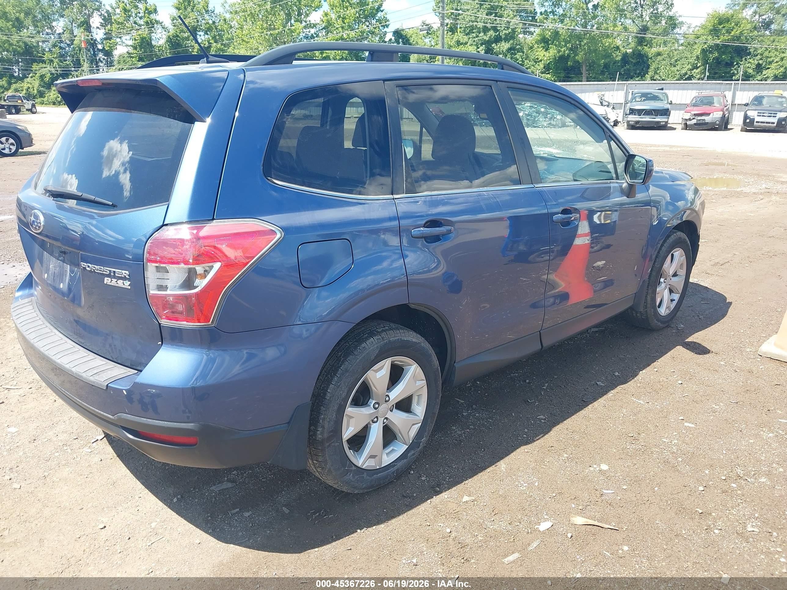 2014 Subaru Forester 2.5i Limited Blue vin: JF2SJAJC7EH492623
