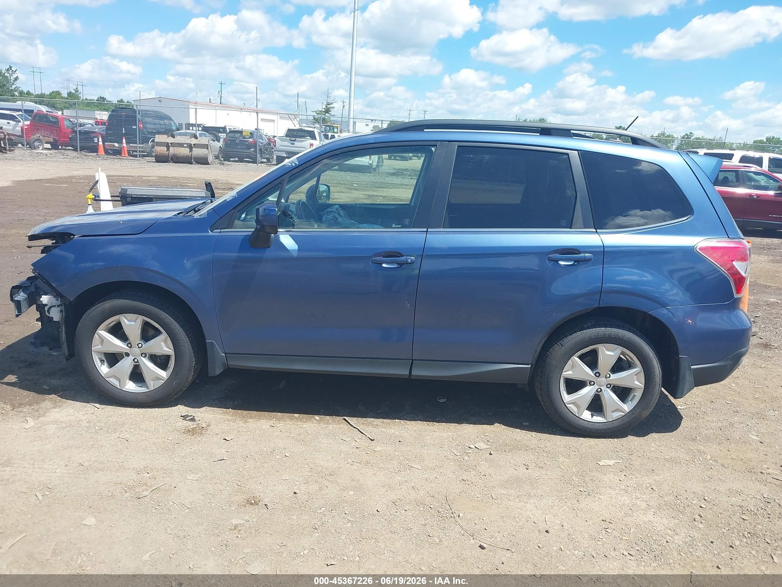 2014 Subaru Forester 2.5i Limited Blue vin: JF2SJAJC7EH492623