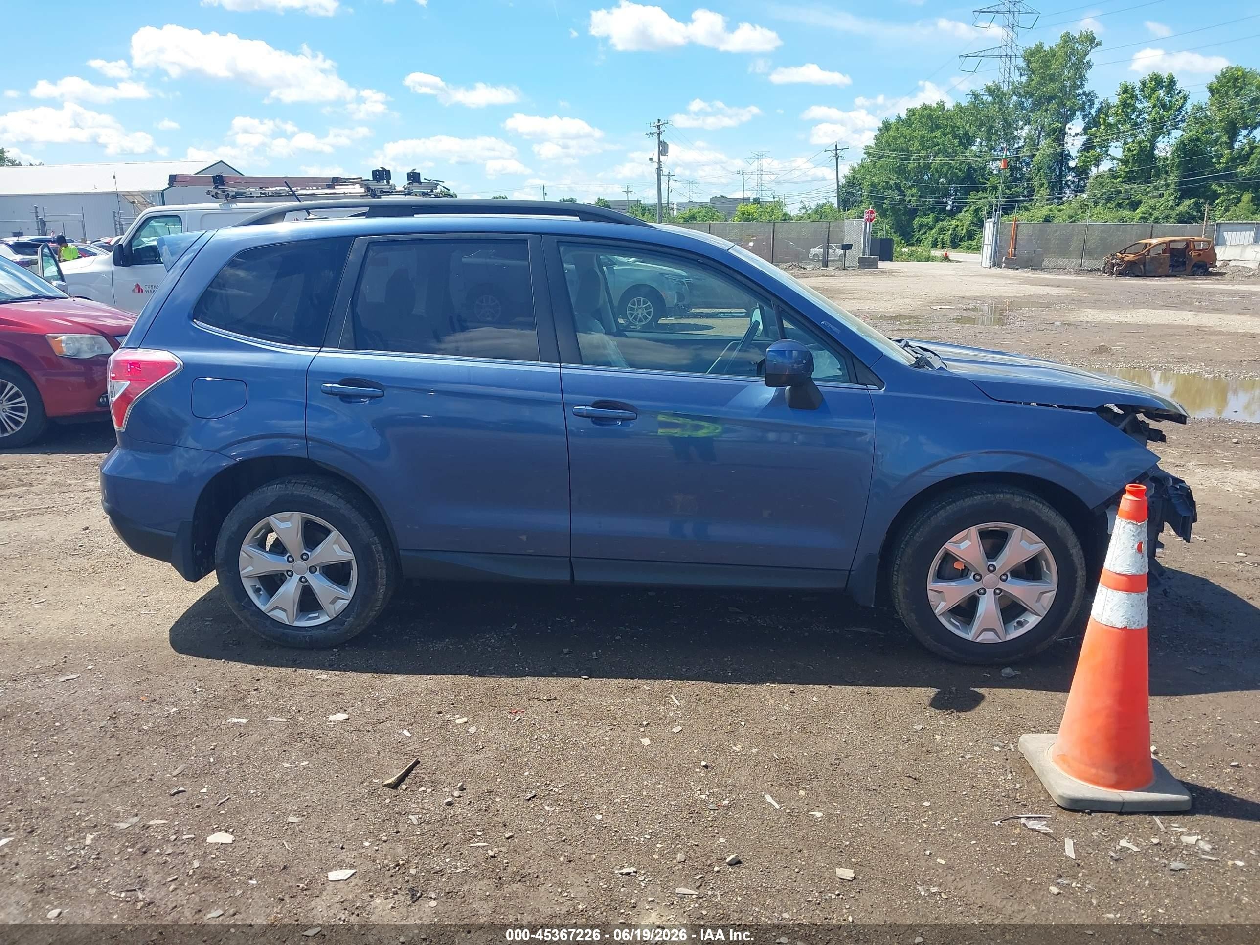 2014 Subaru Forester 2.5i Limited Blue vin: JF2SJAJC7EH492623