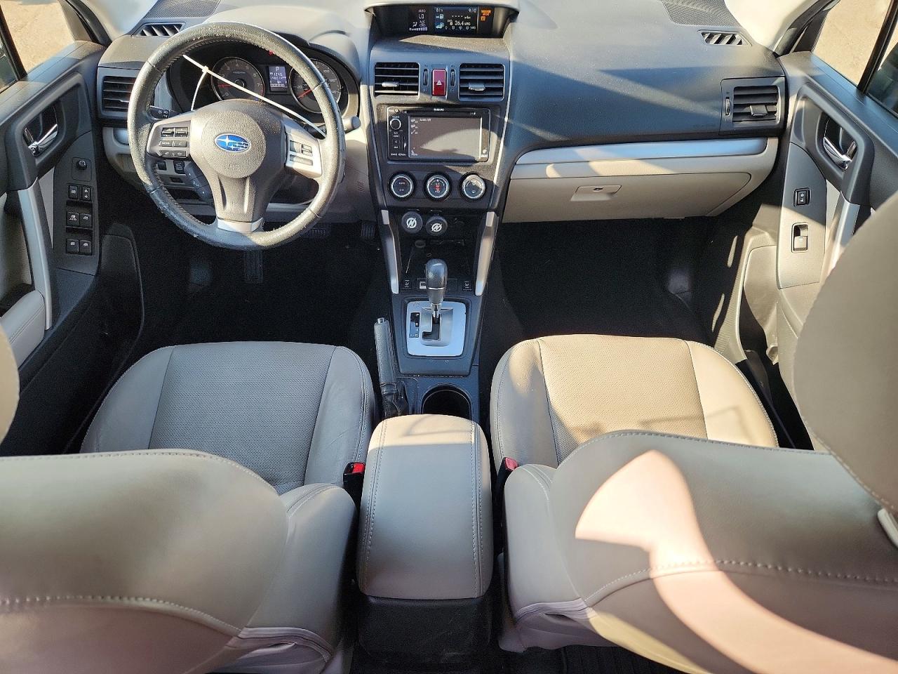 2014 Subaru Forester 2.5i Limited Белый vin: JF2SJAJC7EH539438