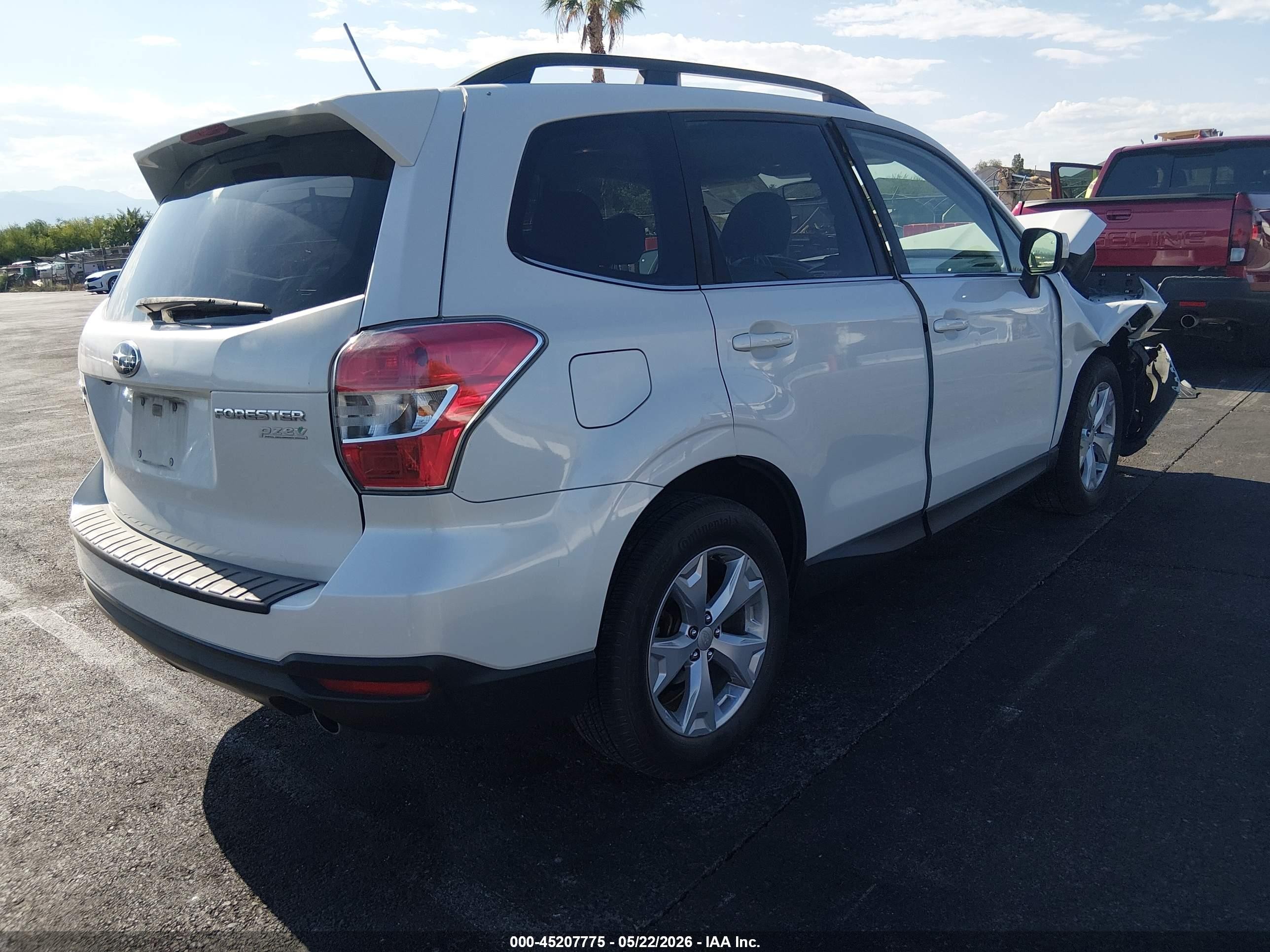 2014 Subaru Forester 2.5i Limited White vin: JF2SJAJC8EH400807