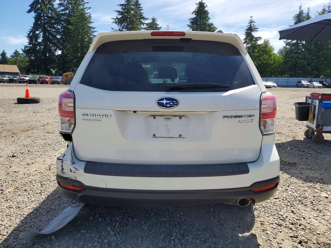 2017 Subaru Forester 2.5i Limited White vin: JF2SJAJC8HH416543
