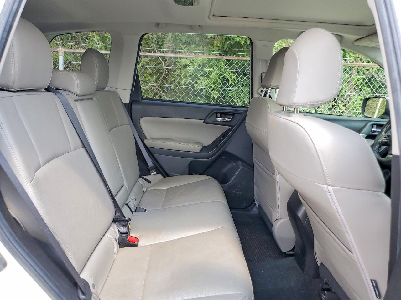 2014 Subaru Forester 2.5i Limited White vin: JF2SJAJC9EH442113