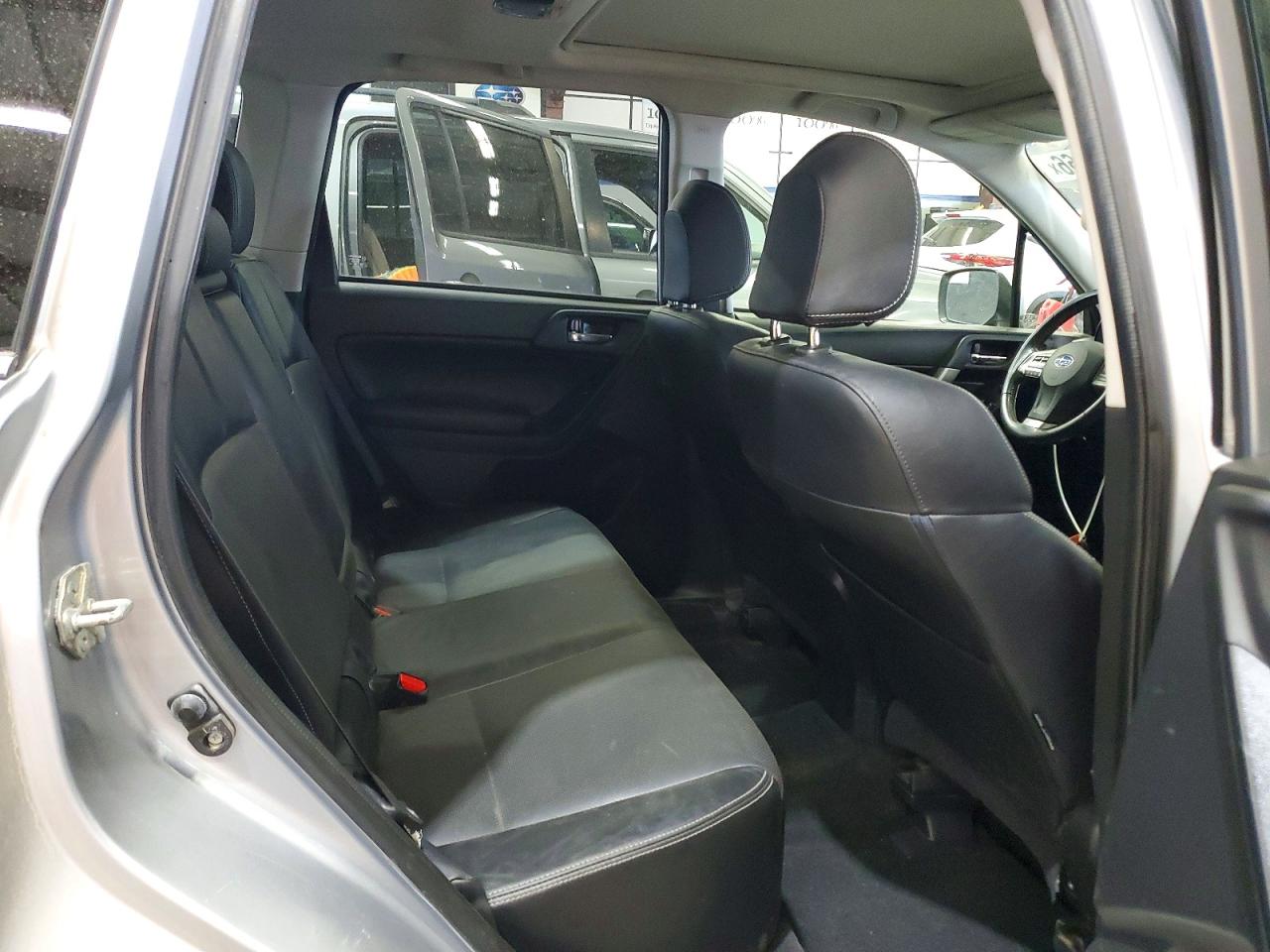 2014 Subaru Forester 2.5i Limited Silver vin: JF2SJAJC9EH460272