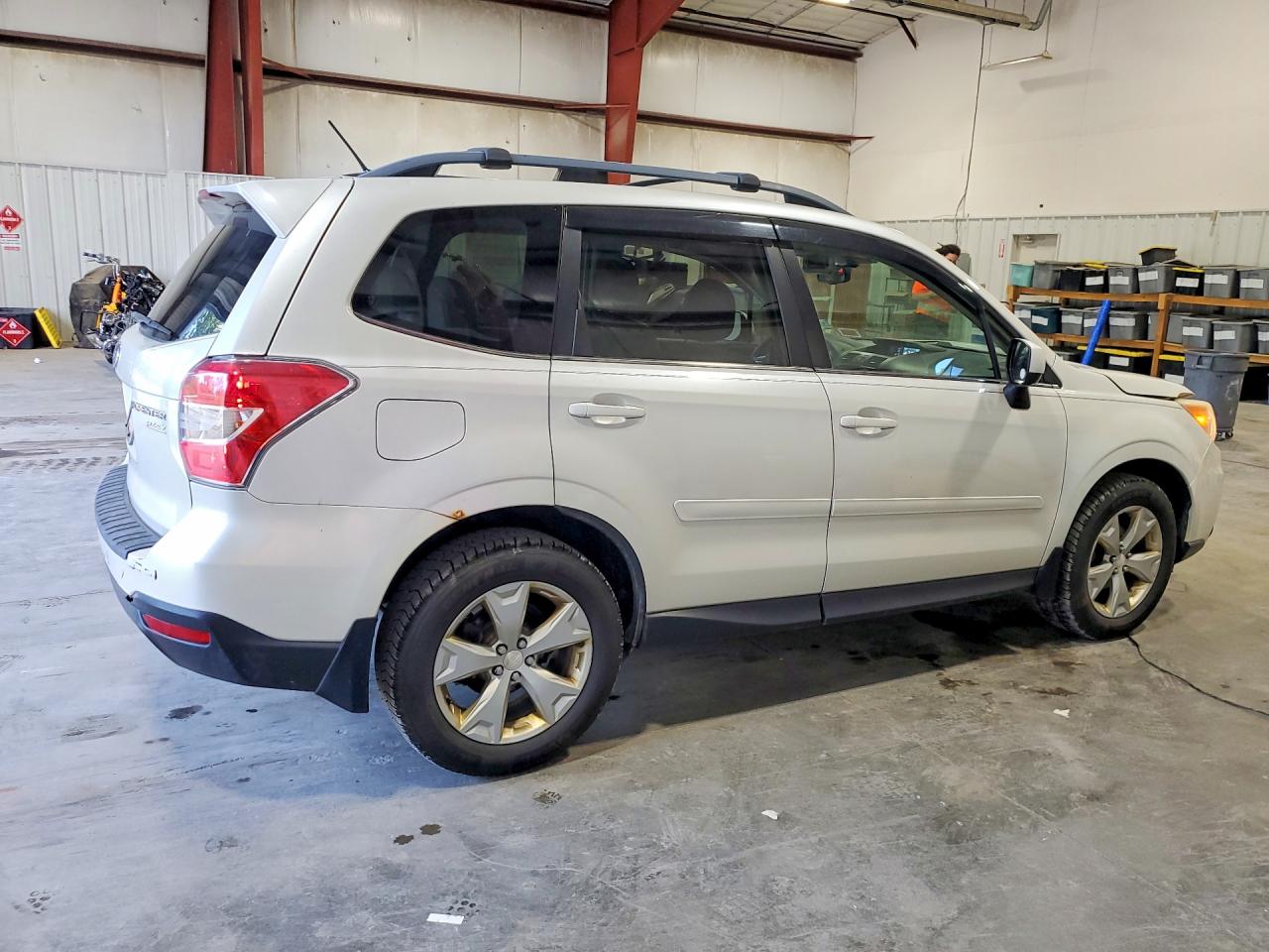 2014 Subaru Forester 2.5i Limited White vin: JF2SJAJC9EH524195