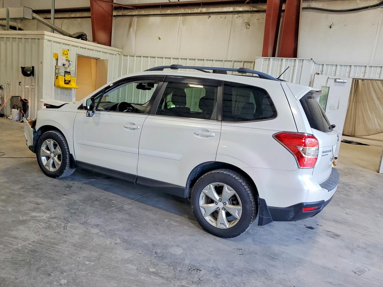 2014 Subaru Forester 2.5i Limited White vin: JF2SJAJC9EH524195