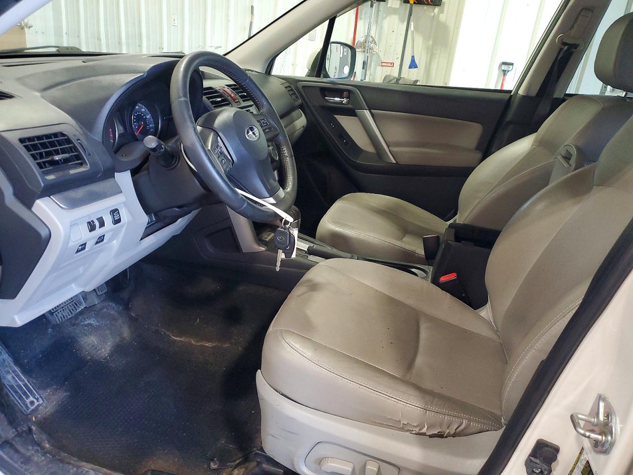 2014 Subaru Forester 2.5i Limited White vin: JF2SJAJC9EH524195