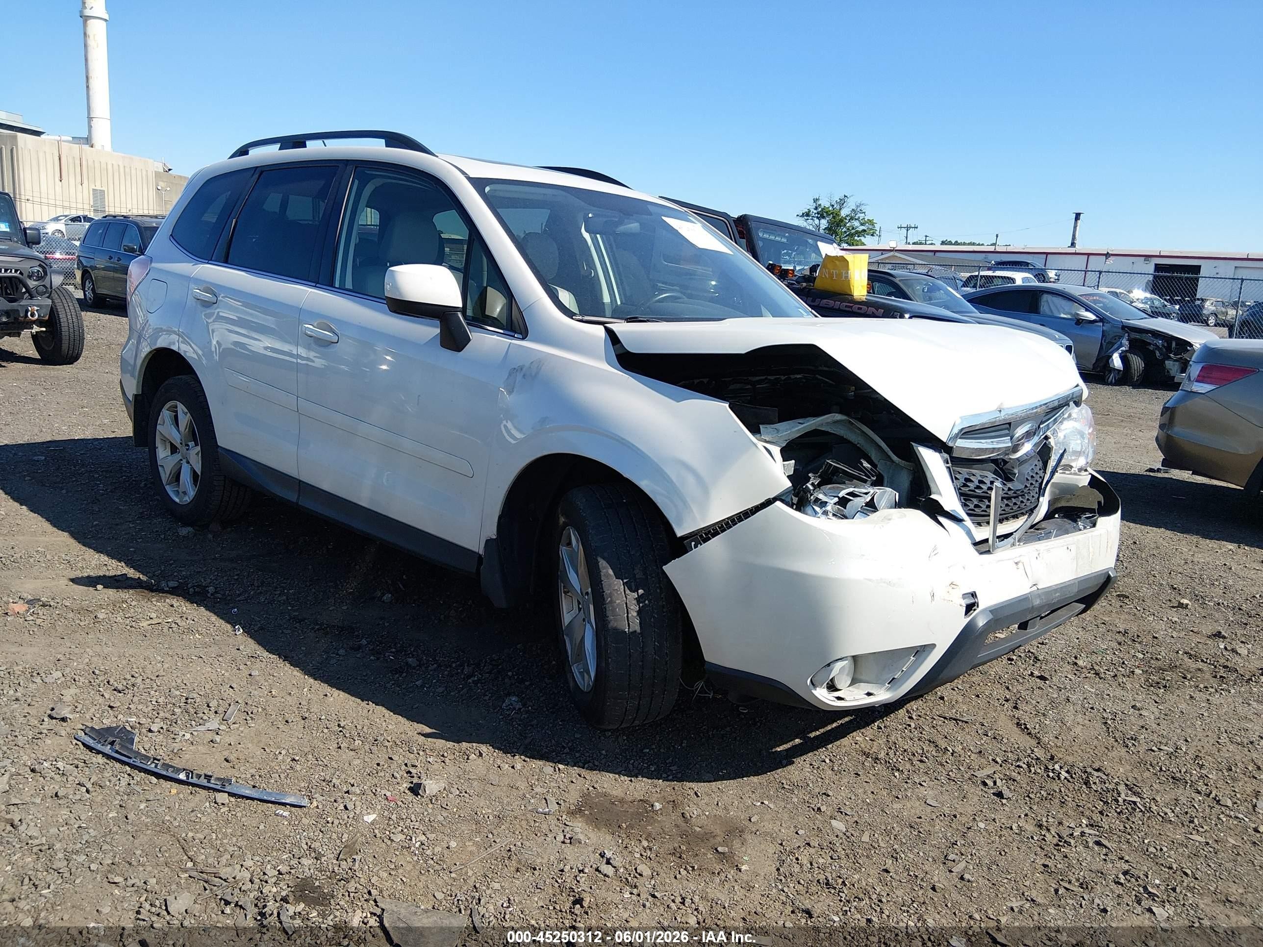 2014 Subaru Forester 2.5i Limited White vin: JF2SJAJC9EH537142