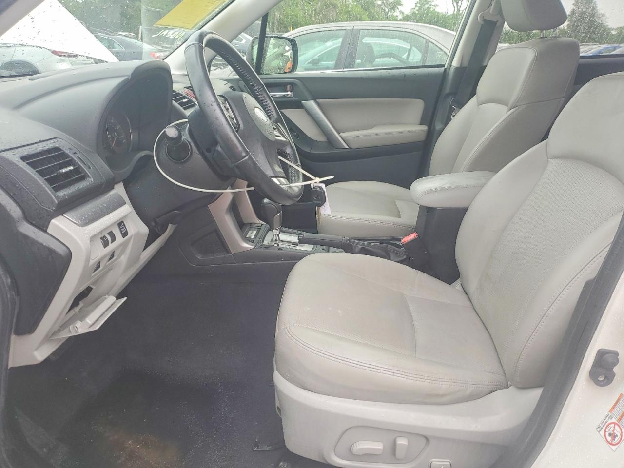 2014 Subaru Forester 2.5i Limited White vin: JF2SJAJCXEH435557