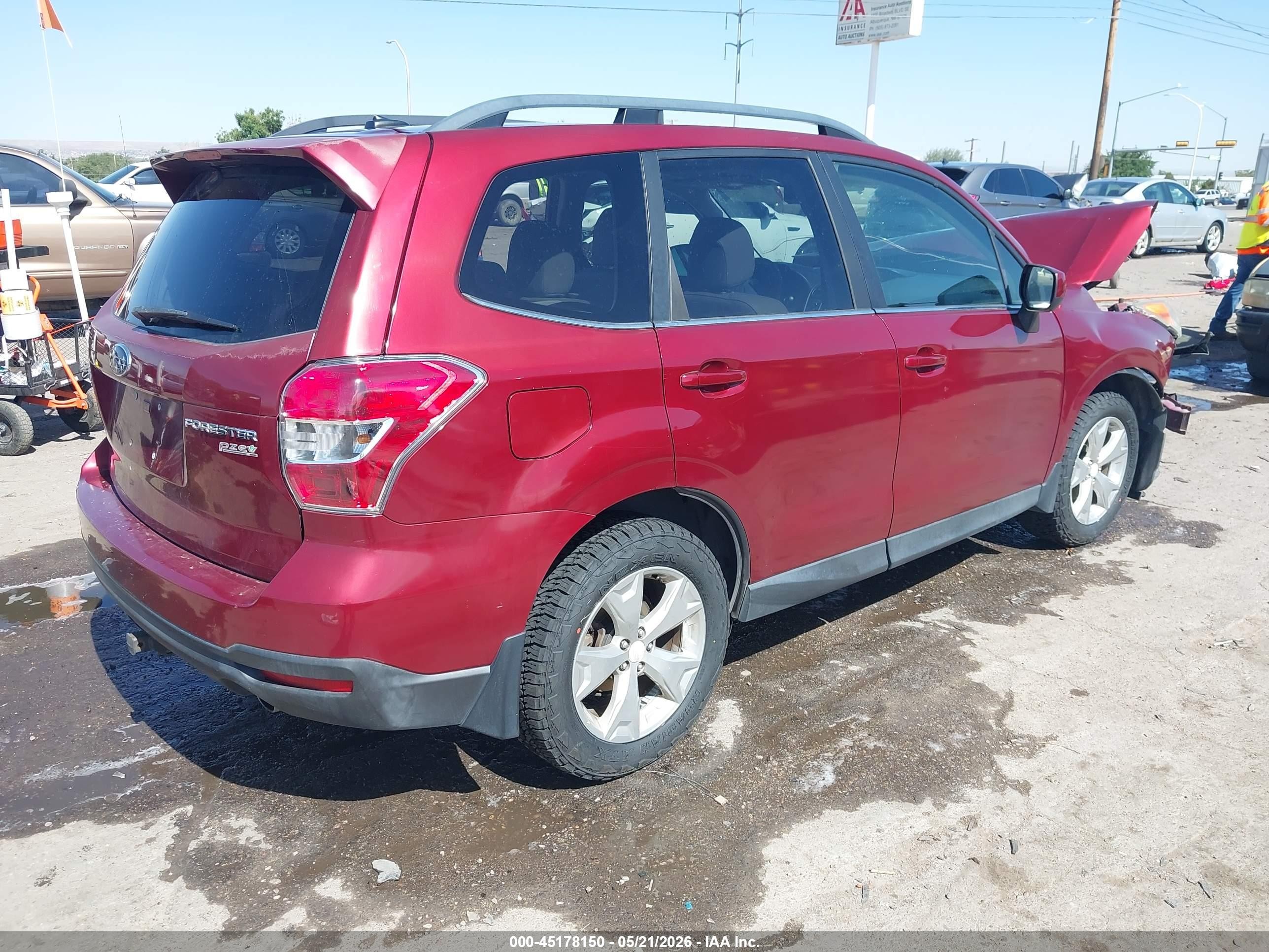 2014 Subaru Forester 2.5i Limited Red vin: JF2SJAJCXEH453993