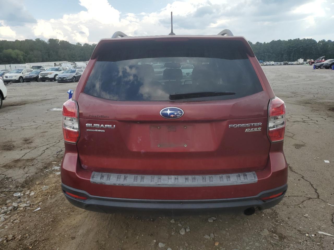 2014 Subaru Forester 2.5i Limited Red vin: JF2SJAJCXEH505817