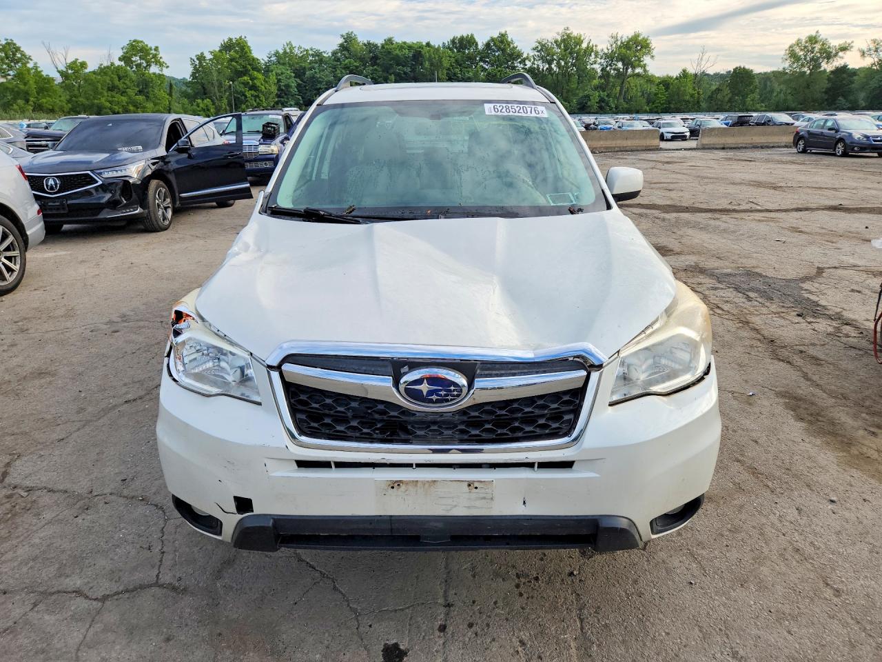 2015 Subaru Forester 2.5i Limited White vin: JF2SJAKC0FH505213