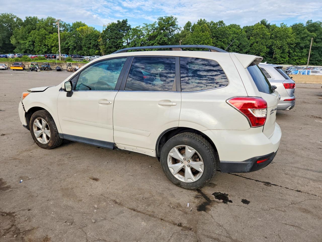 2015 Subaru Forester 2.5i Limited White vin: JF2SJAKC0FH505213