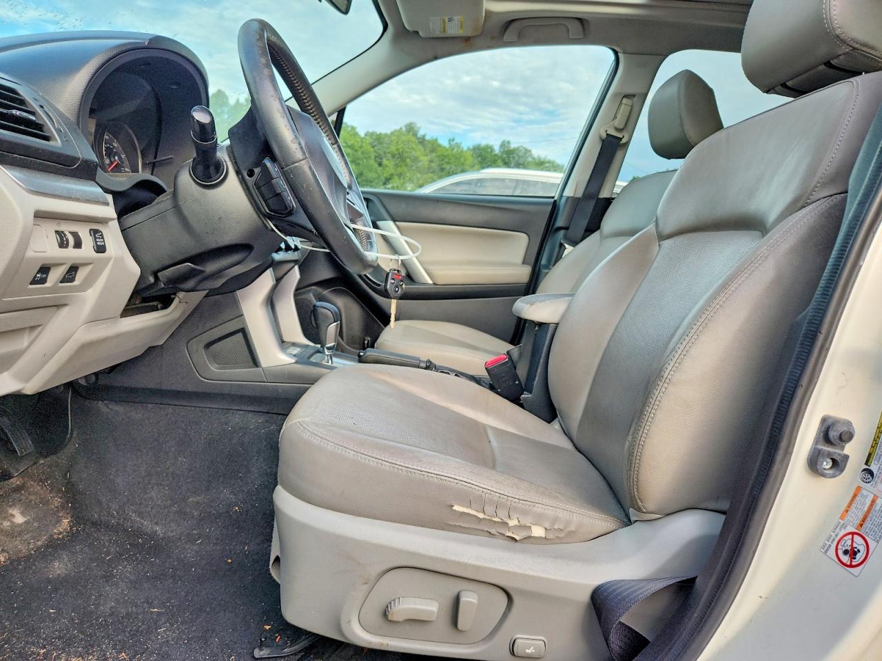 2015 Subaru Forester 2.5i Limited White vin: JF2SJAKC0FH505213