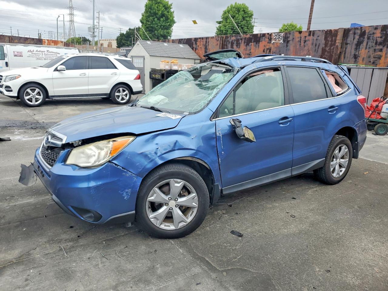 2015 Subaru Forester 2.5i Limited Blue vin: JF2SJAKC1FH487773