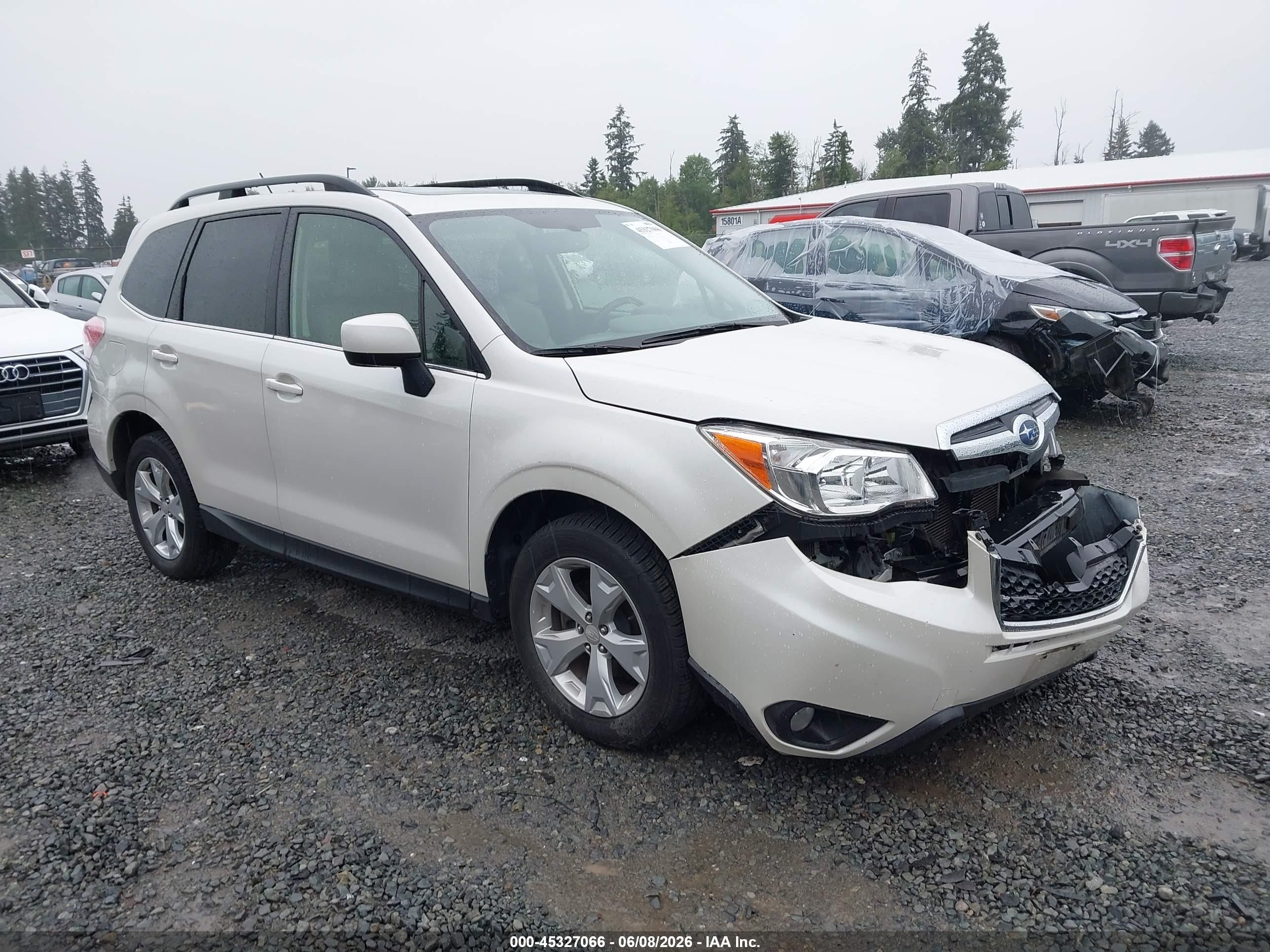 2015 Subaru Forester 2.5i Limited White vin: JF2SJAKC2FH402858