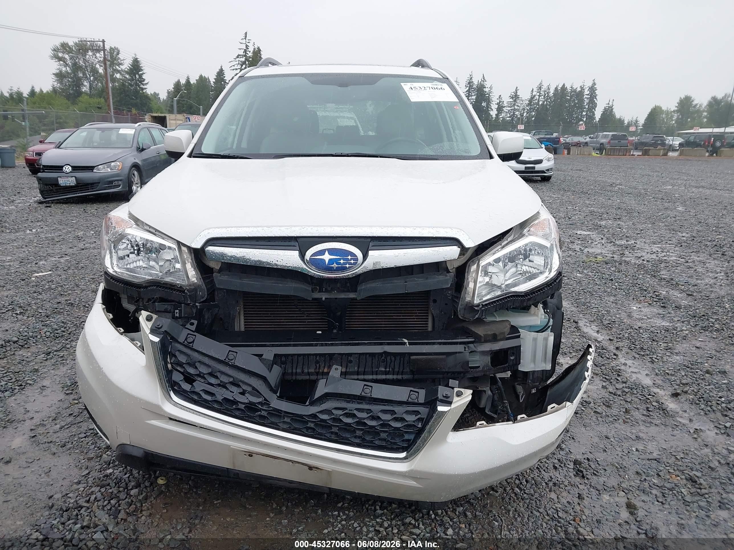 2015 Subaru Forester 2.5i Limited White vin: JF2SJAKC2FH402858