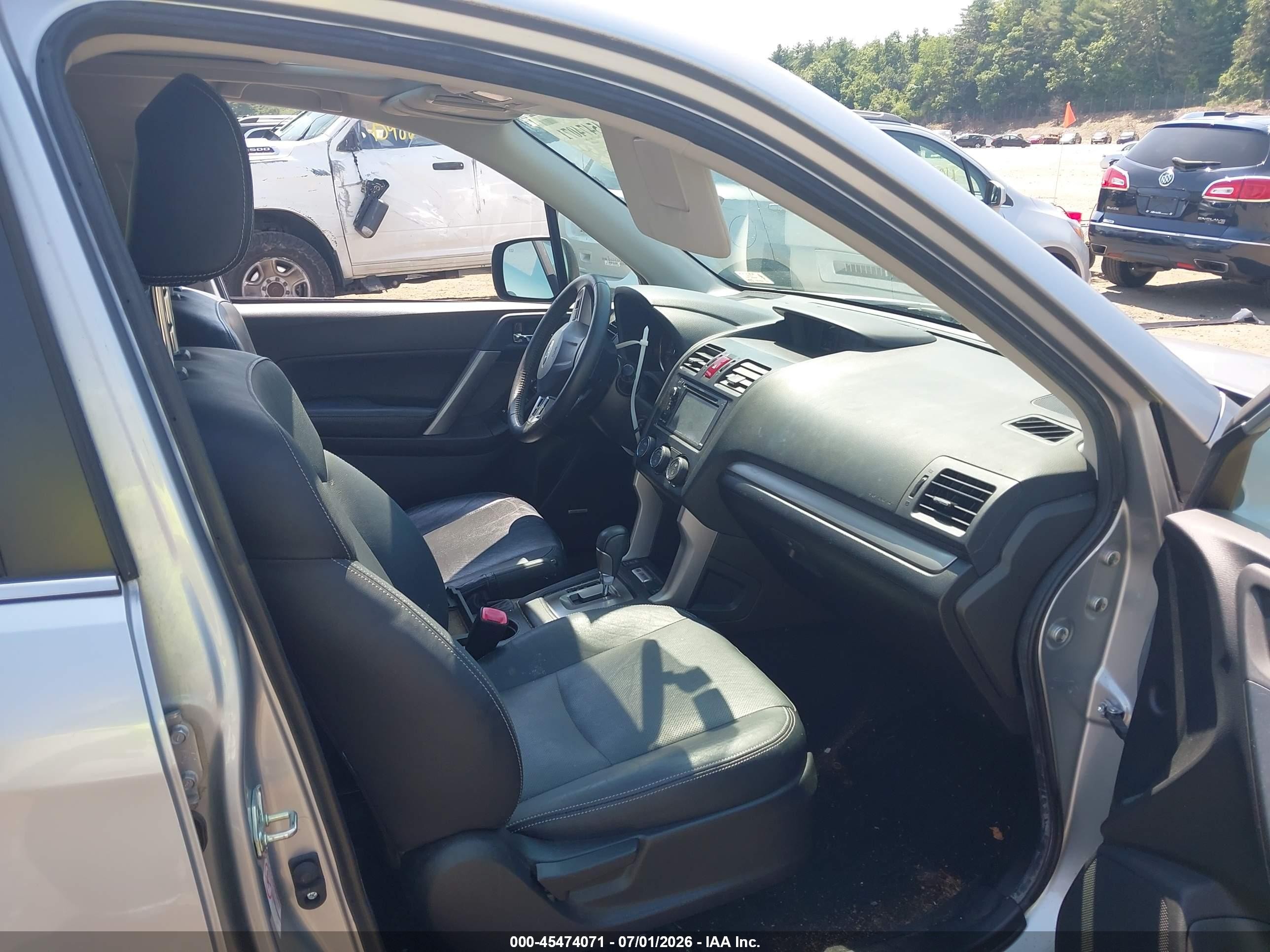 2015 Subaru Forester 2.5i Limited Silver vin: JF2SJAKC6FH498350