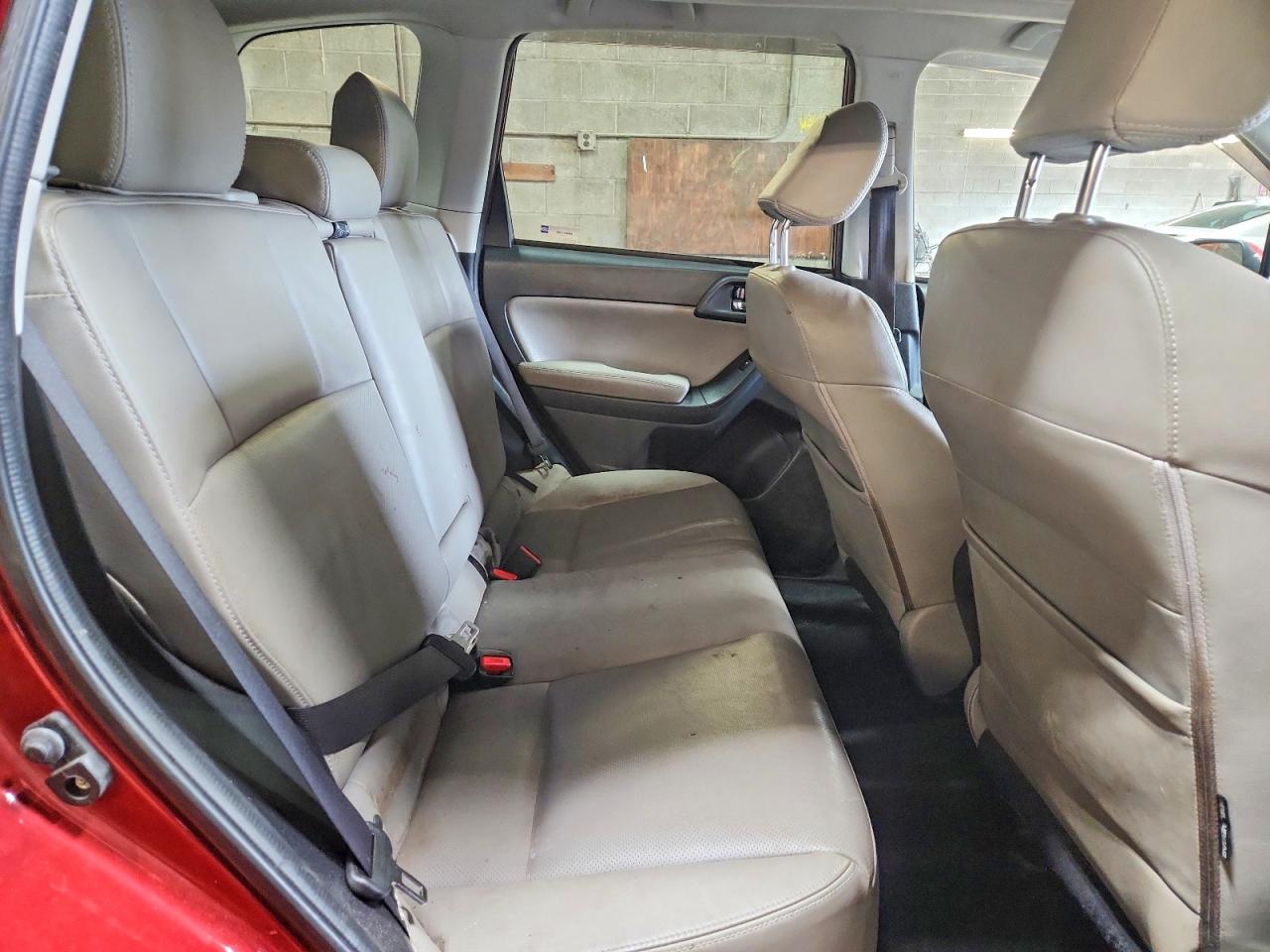 2015 Subaru Forester 2.5i Limited Burgundy vin: JF2SJAKC6FH584449