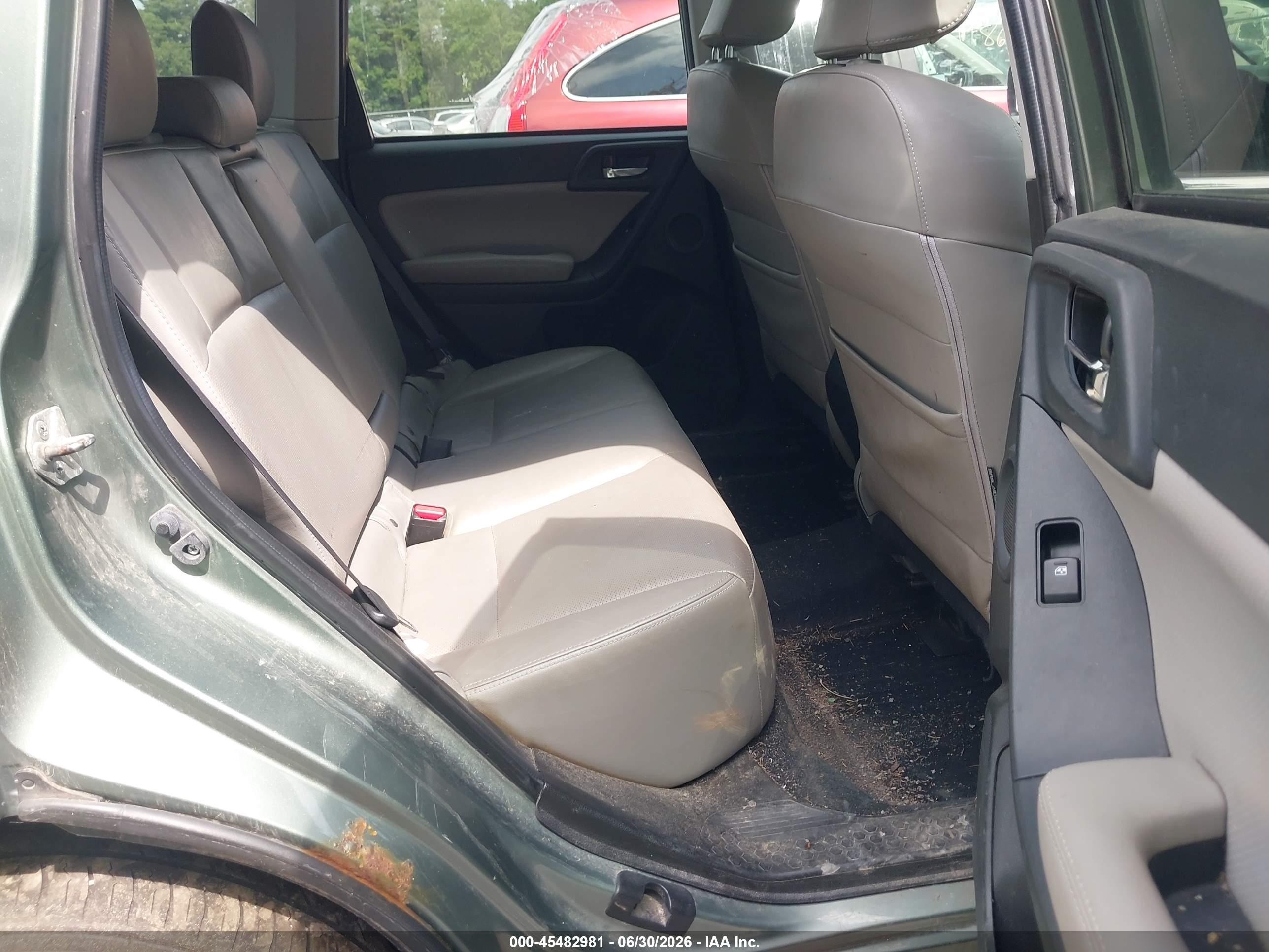 2015 Subaru Forester 2.5i Limited Green vin: JF2SJAKC9FH832144