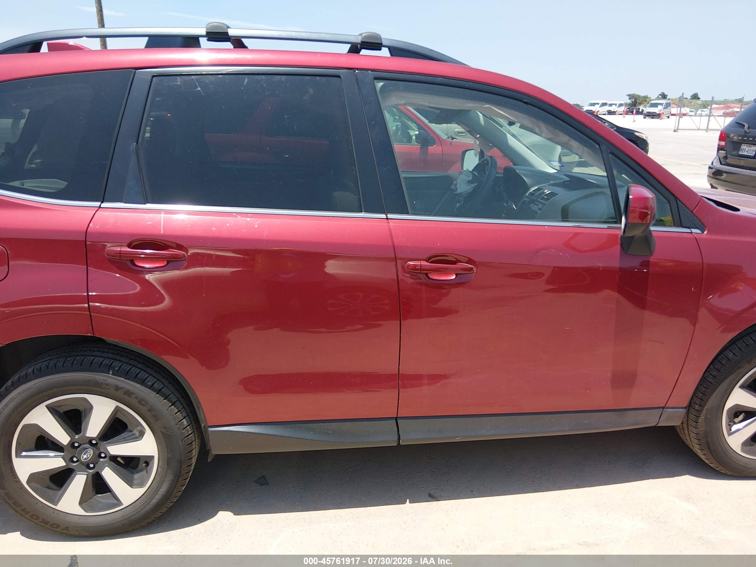 2017 Subaru Forester 2.5i Limited Бордовый vin: JF2SJALC8HH500181