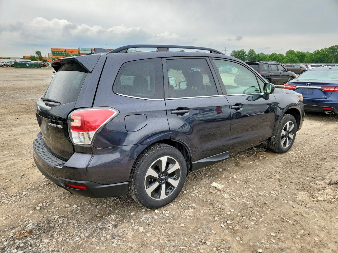 2018 Subaru Forester 2.5i Limited Gray vin: JF2SJALC9JH521790