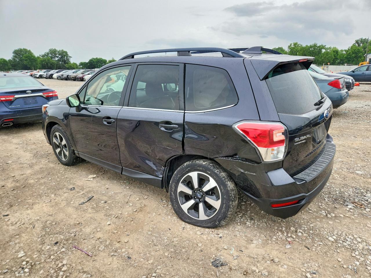 2018 Subaru Forester 2.5i Limited Gray vin: JF2SJALC9JH521790