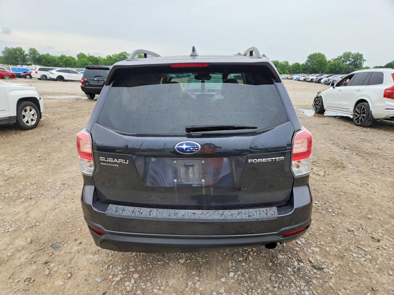 2018 Subaru Forester 2.5i Limited Gray vin: JF2SJALC9JH521790