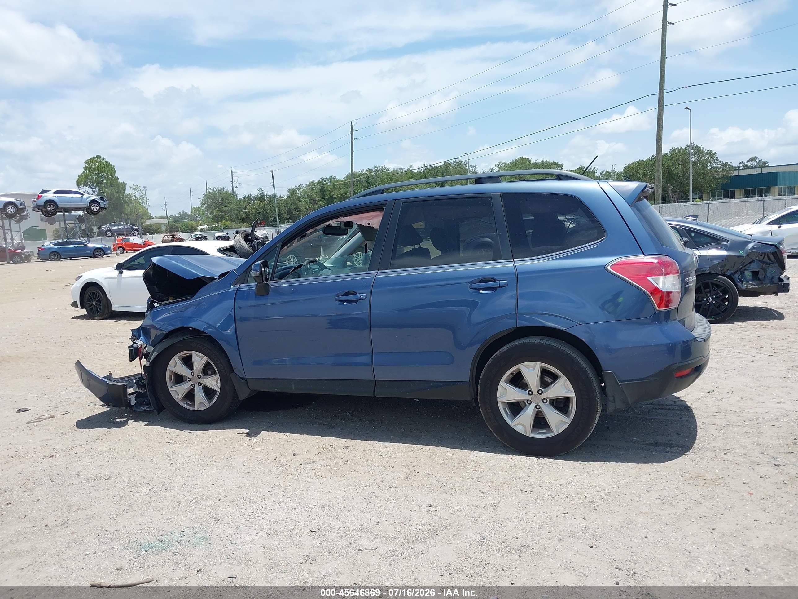 2014 Subaru Forester 2.5i Touring Blue vin: JF2SJAMC0EH426636
