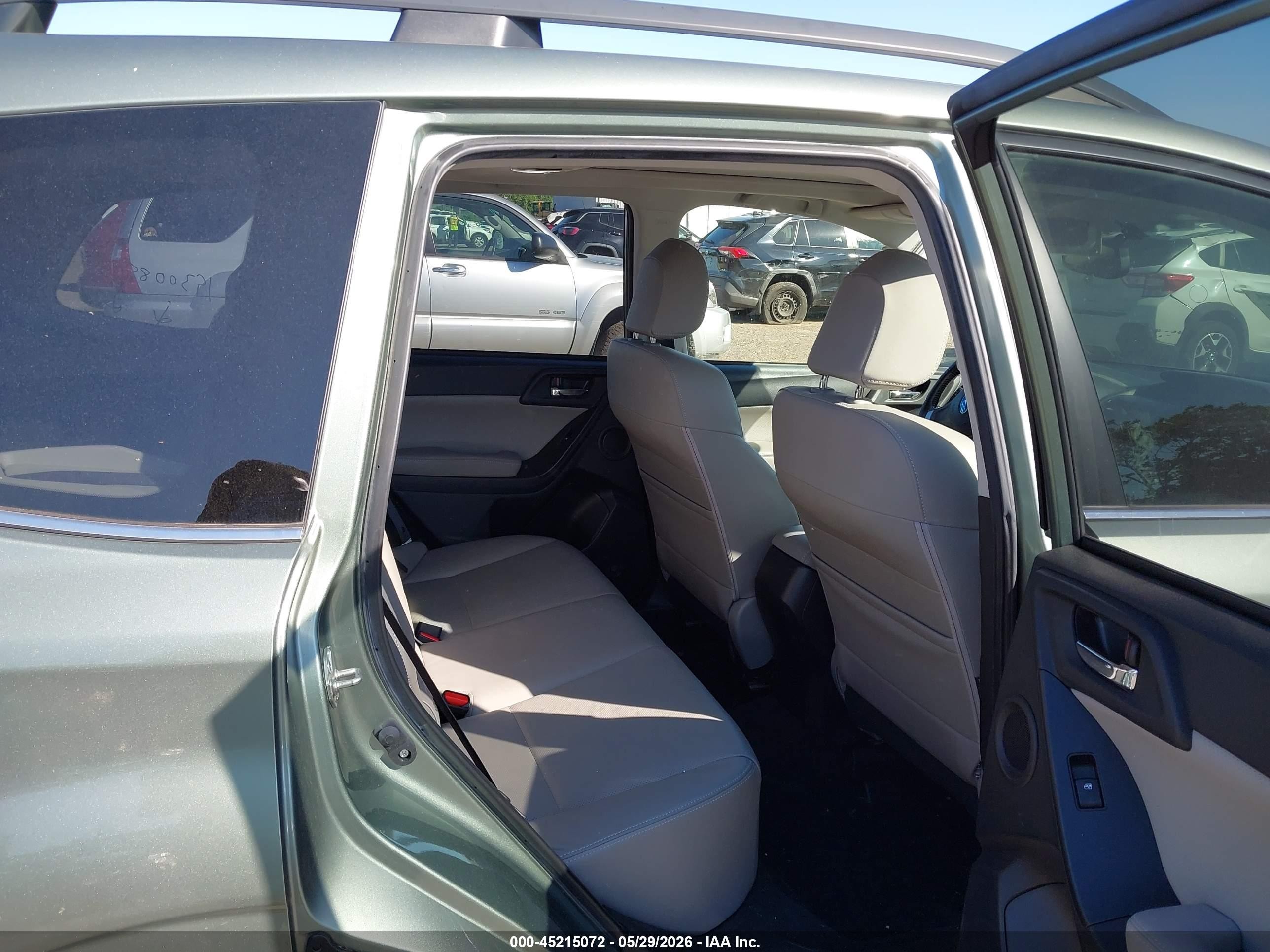 2014 Subaru Forester 2.5i Touring Green vin: JF2SJAMC0EH493222
