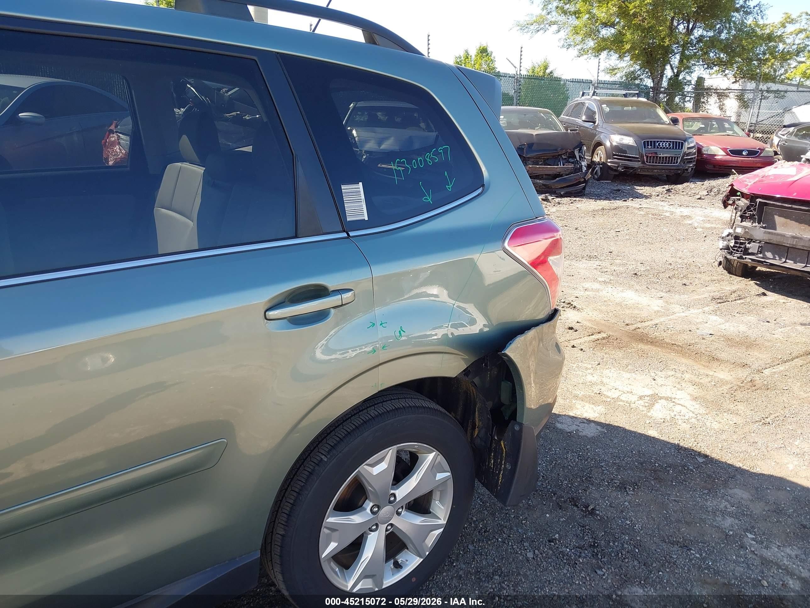 2014 Subaru Forester 2.5i Touring Green vin: JF2SJAMC0EH493222