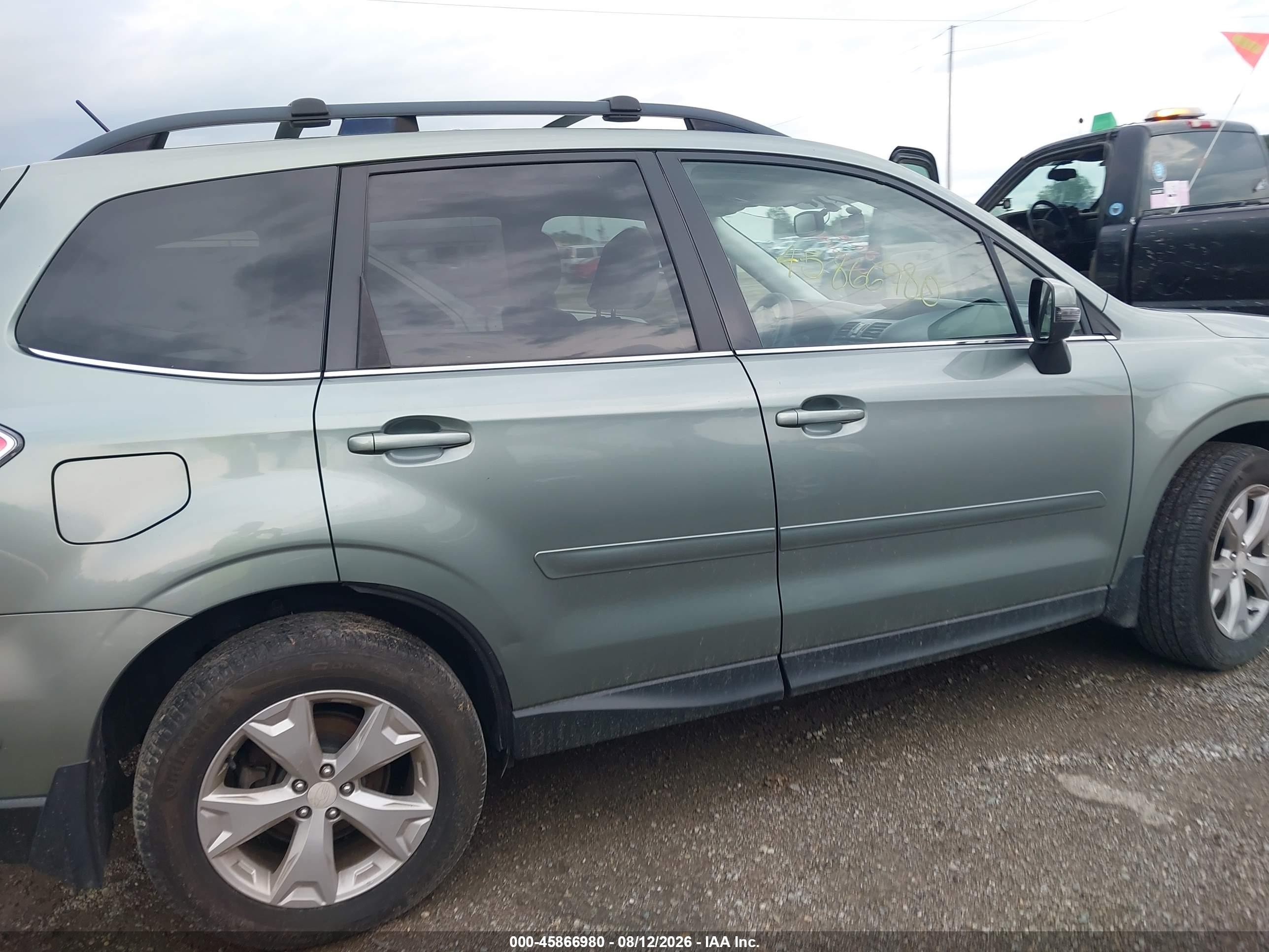 2014 Subaru Forester 2.5i Touring Green vin: JF2SJAMC0EH499733