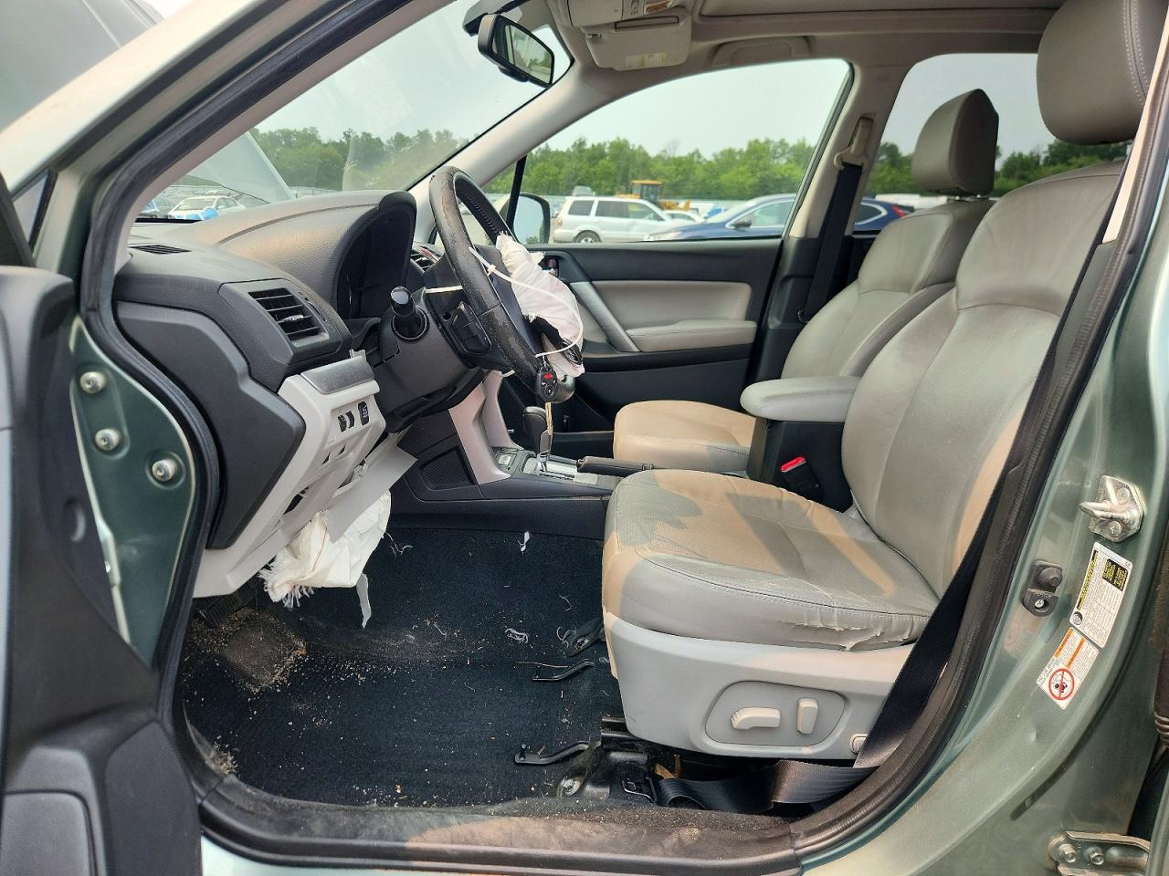 2014 Subaru Forester 2.5i Touring Green vin: JF2SJAMC0EH509029