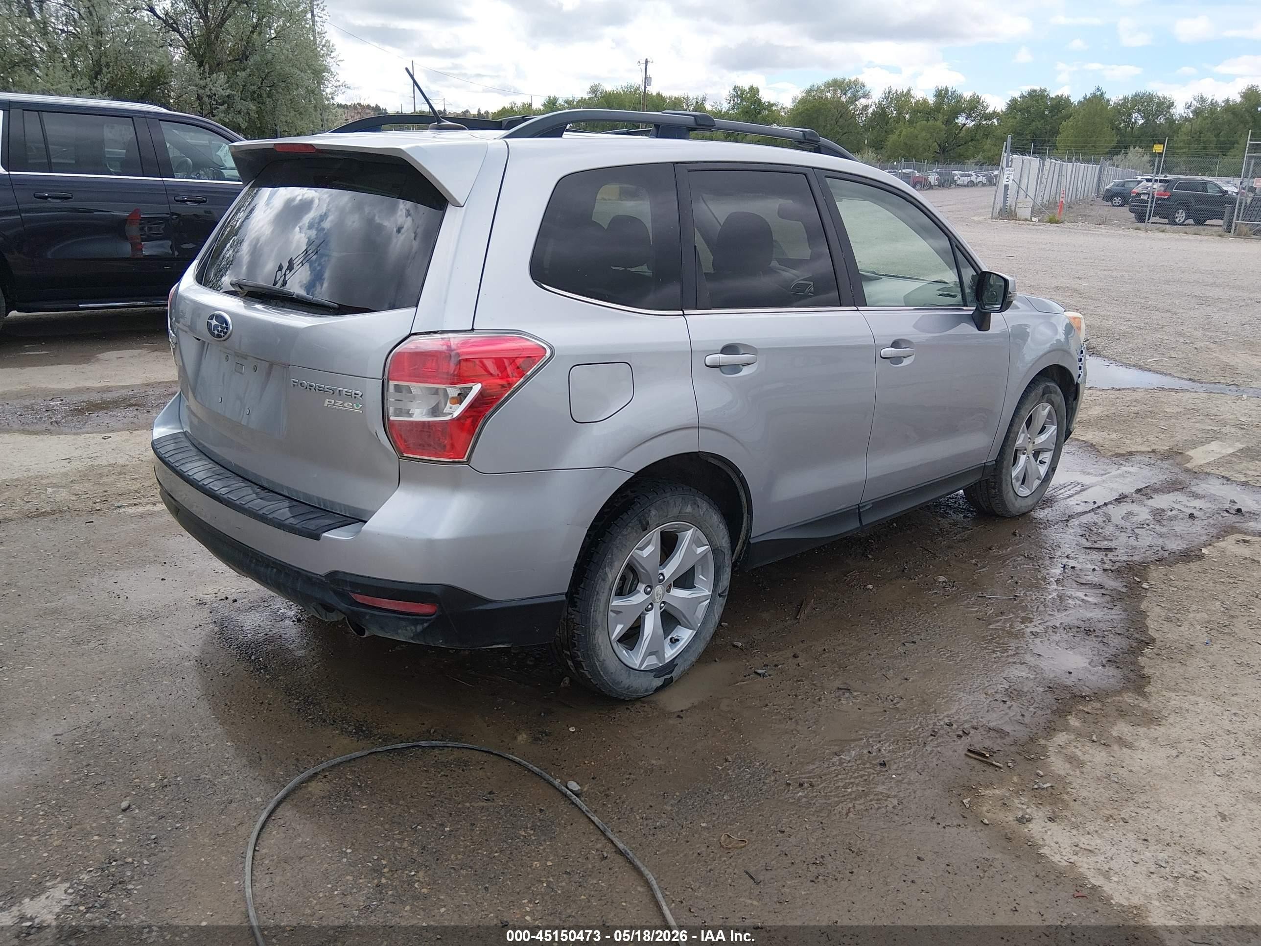 2014 Subaru Forester 2.5i Touring Silver vin: JF2SJAMC0EH518944
