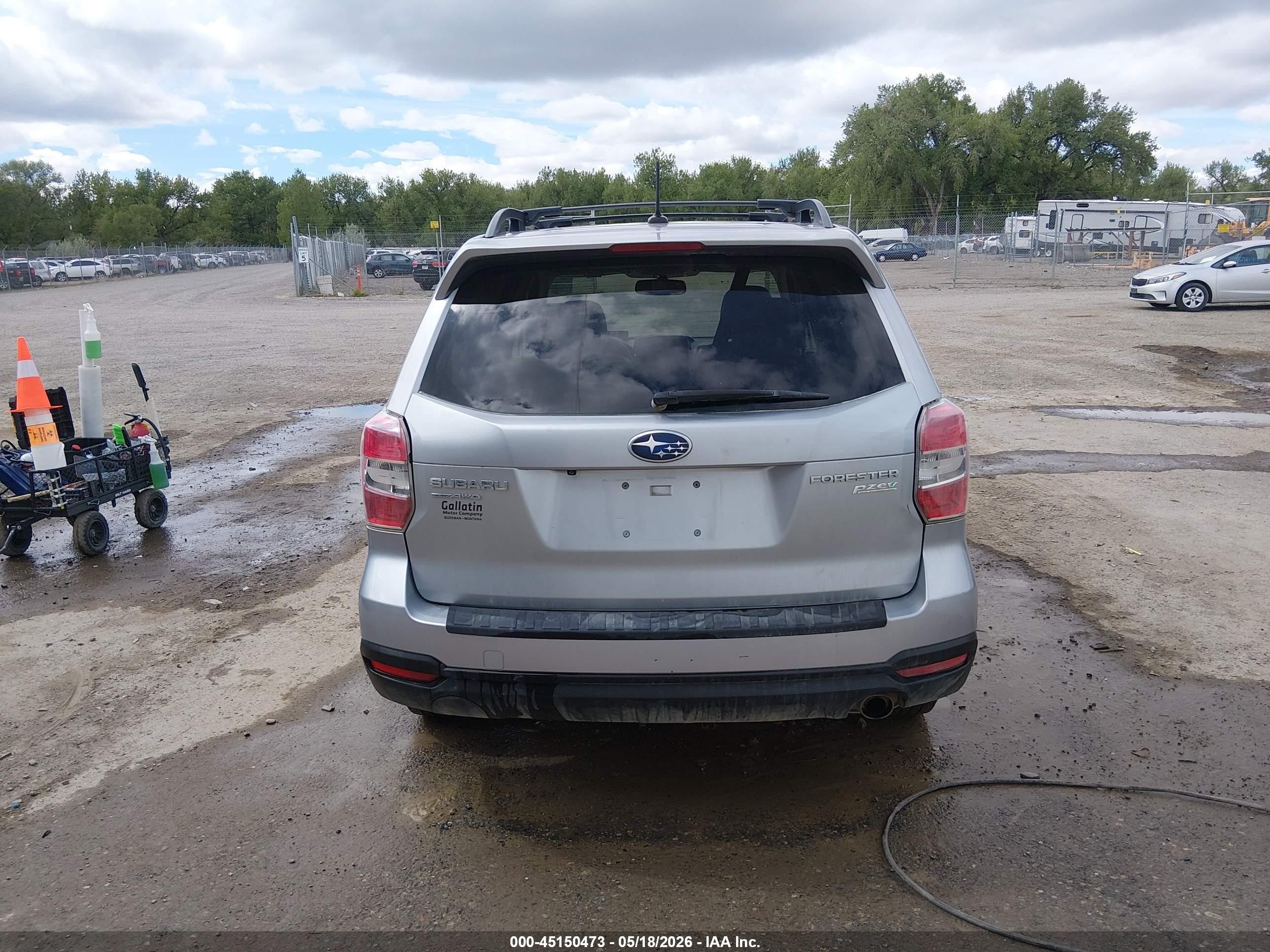 2014 Subaru Forester 2.5i Touring Silver vin: JF2SJAMC0EH518944