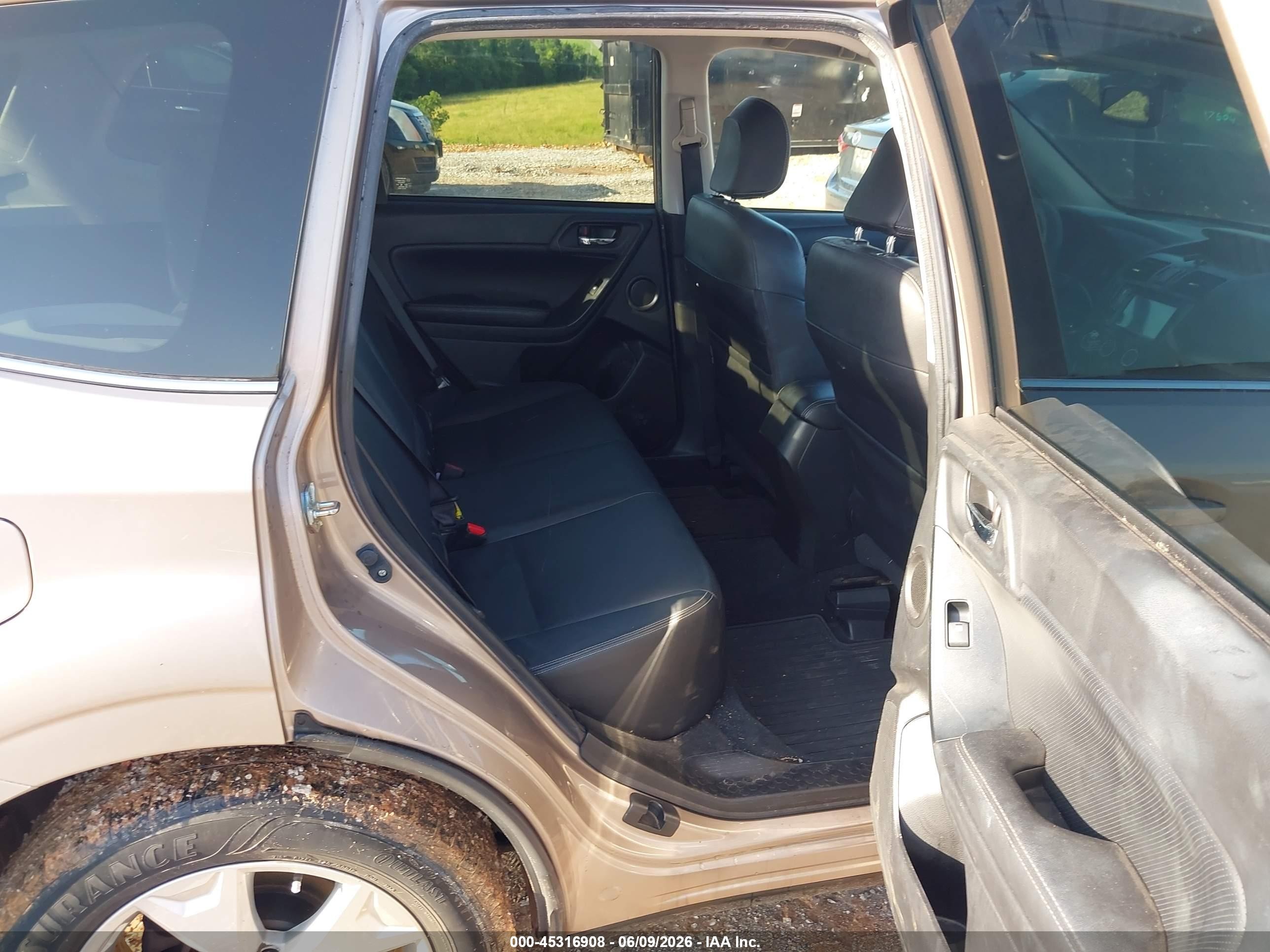 2014 Subaru Forester 2.5i Touring Brown vin: JF2SJAMC0EH543018