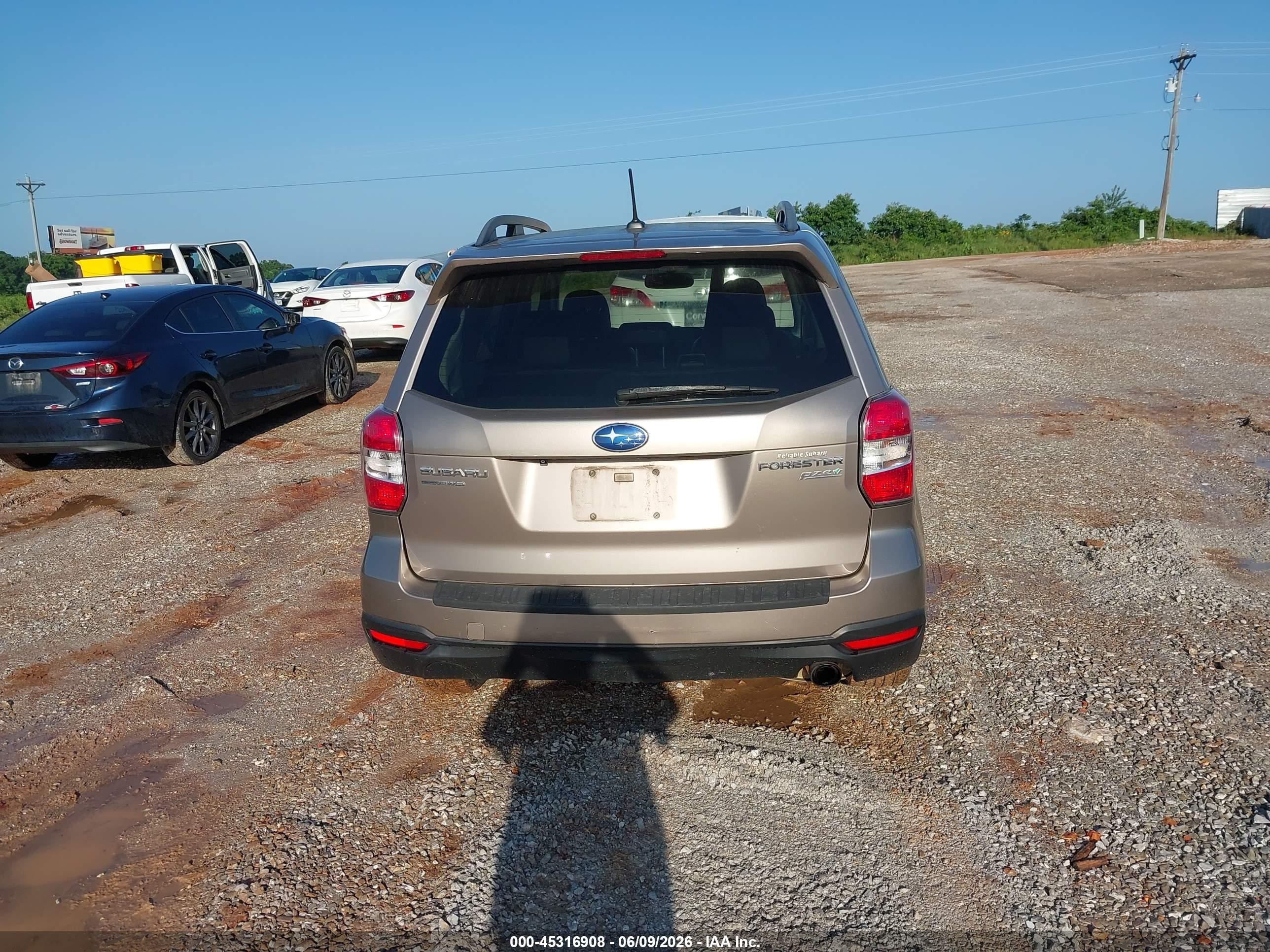 2014 Subaru Forester 2.5i Touring Brown vin: JF2SJAMC0EH543018