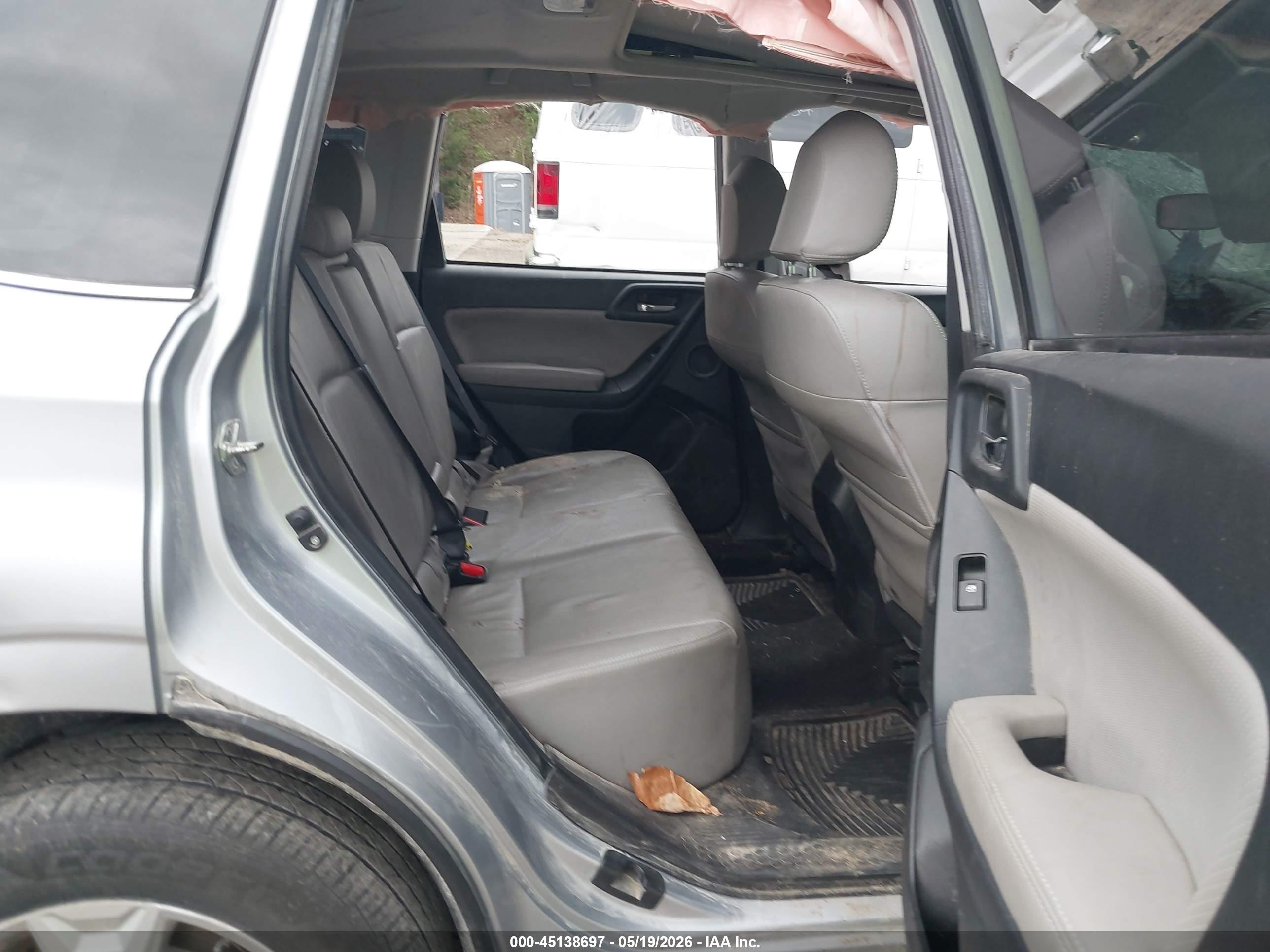 2014 Subaru Forester 2.5i Touring Gray vin: JF2SJAMC2EH476888