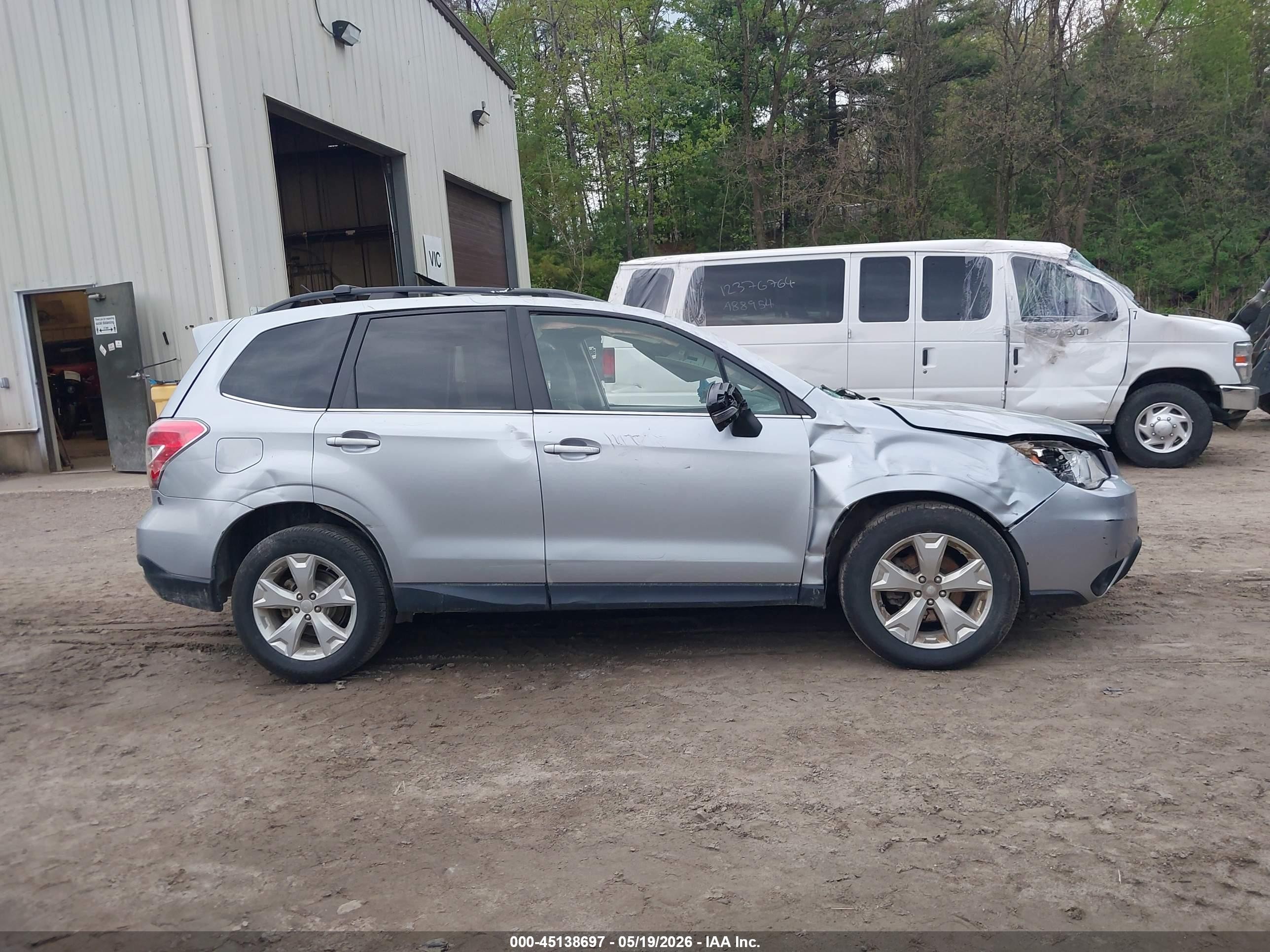 2014 Subaru Forester 2.5i Touring Gray vin: JF2SJAMC2EH476888
