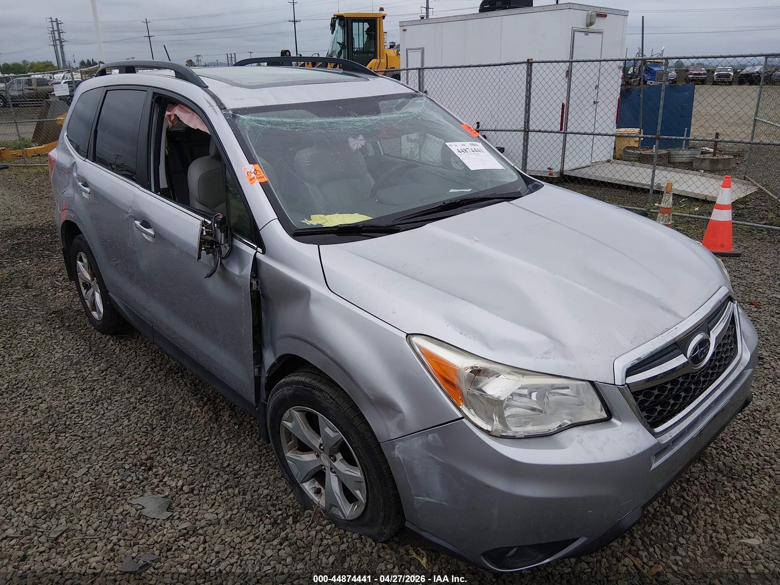 2014 Subaru Forester 2.5i Touring Silver vin: JF2SJAMC3EH499189
