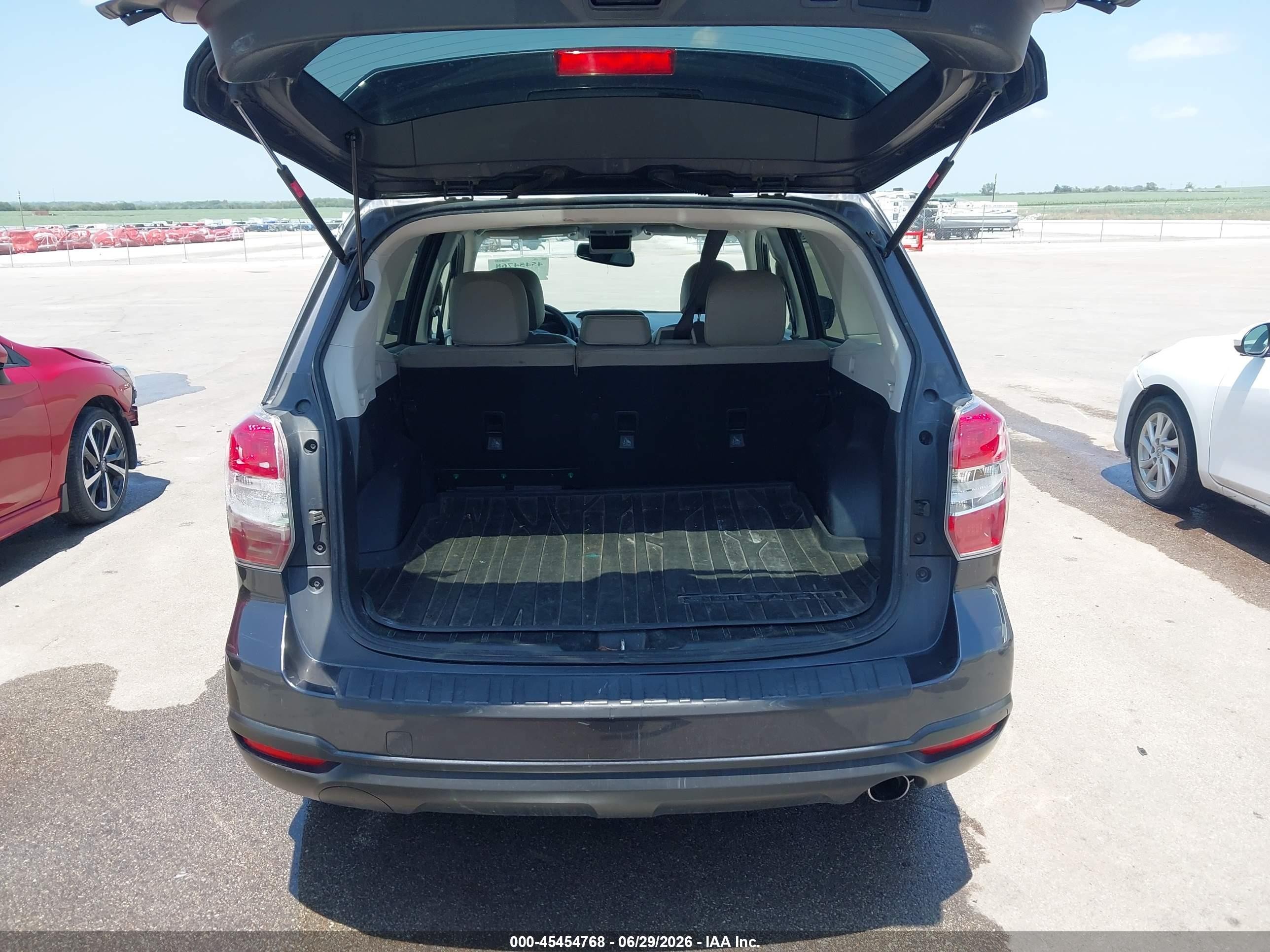 2014 Subaru Forester 2.5i Touring Синий vin: JF2SJAMC4EH526755