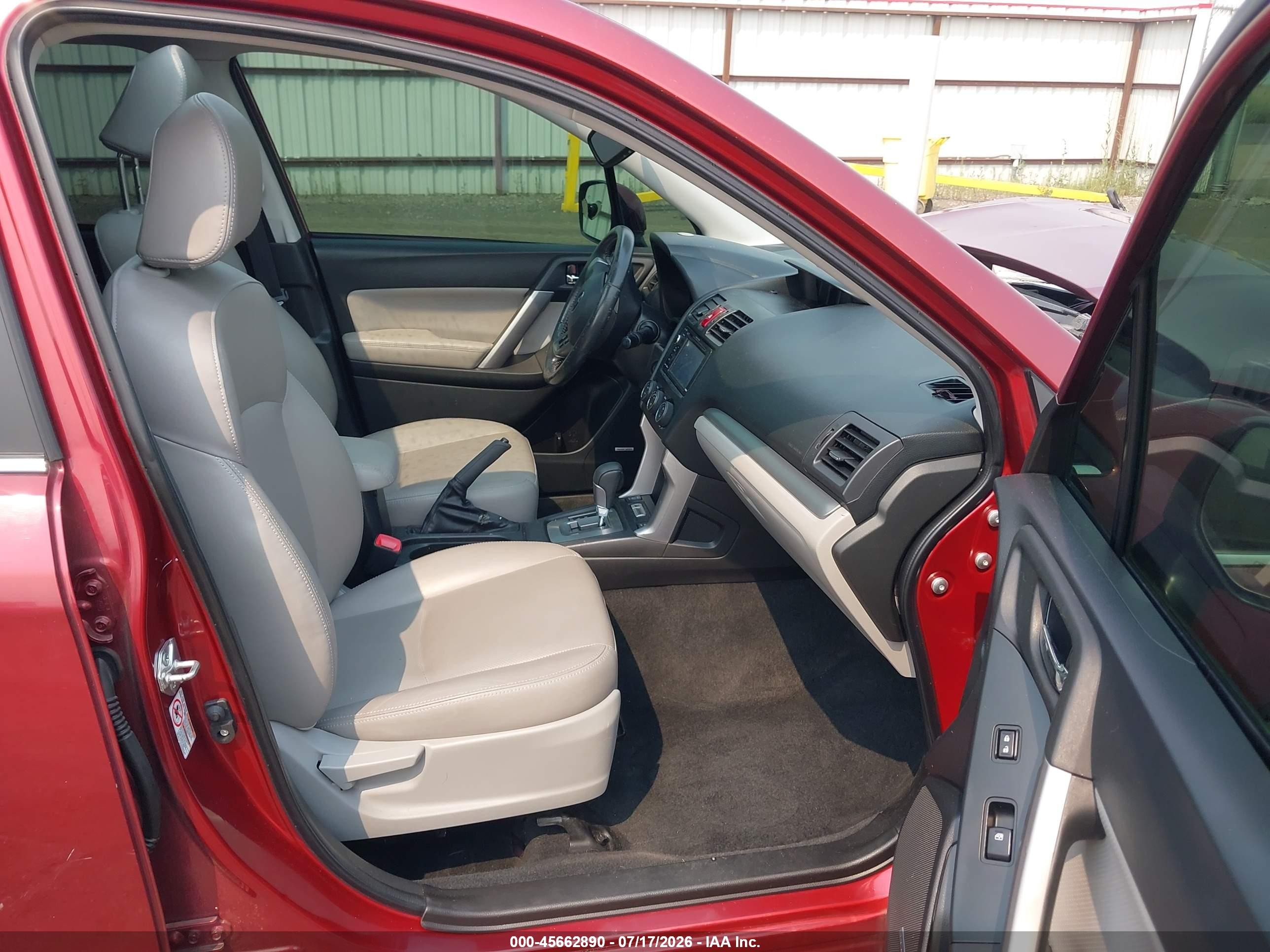 2014 Subaru Forester 2.5i Touring Burgundy vin: JF2SJAMC5EH485410