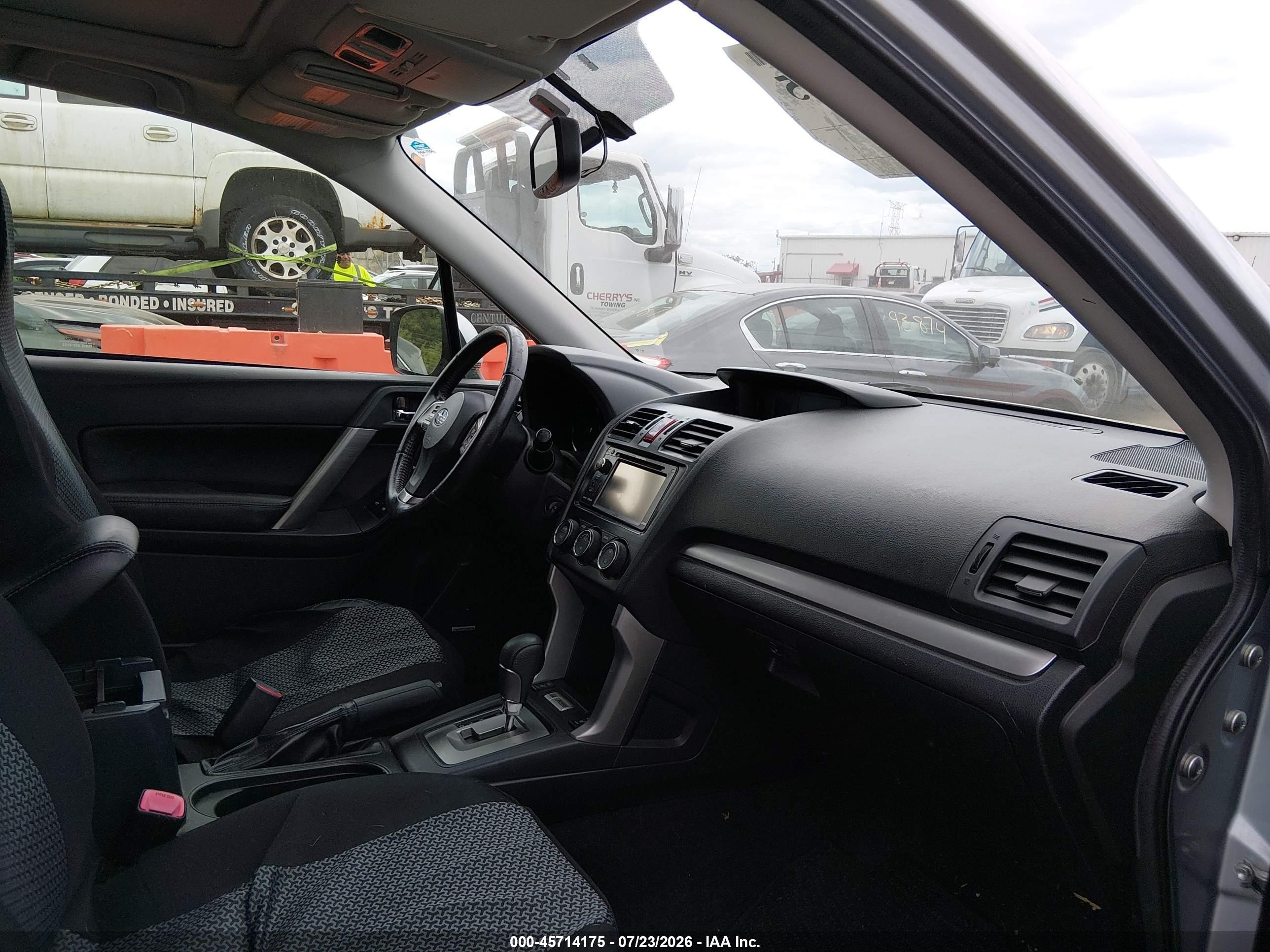 2014 Subaru Forester 2.5i Touring Silver vin: JF2SJAMC5EH532337