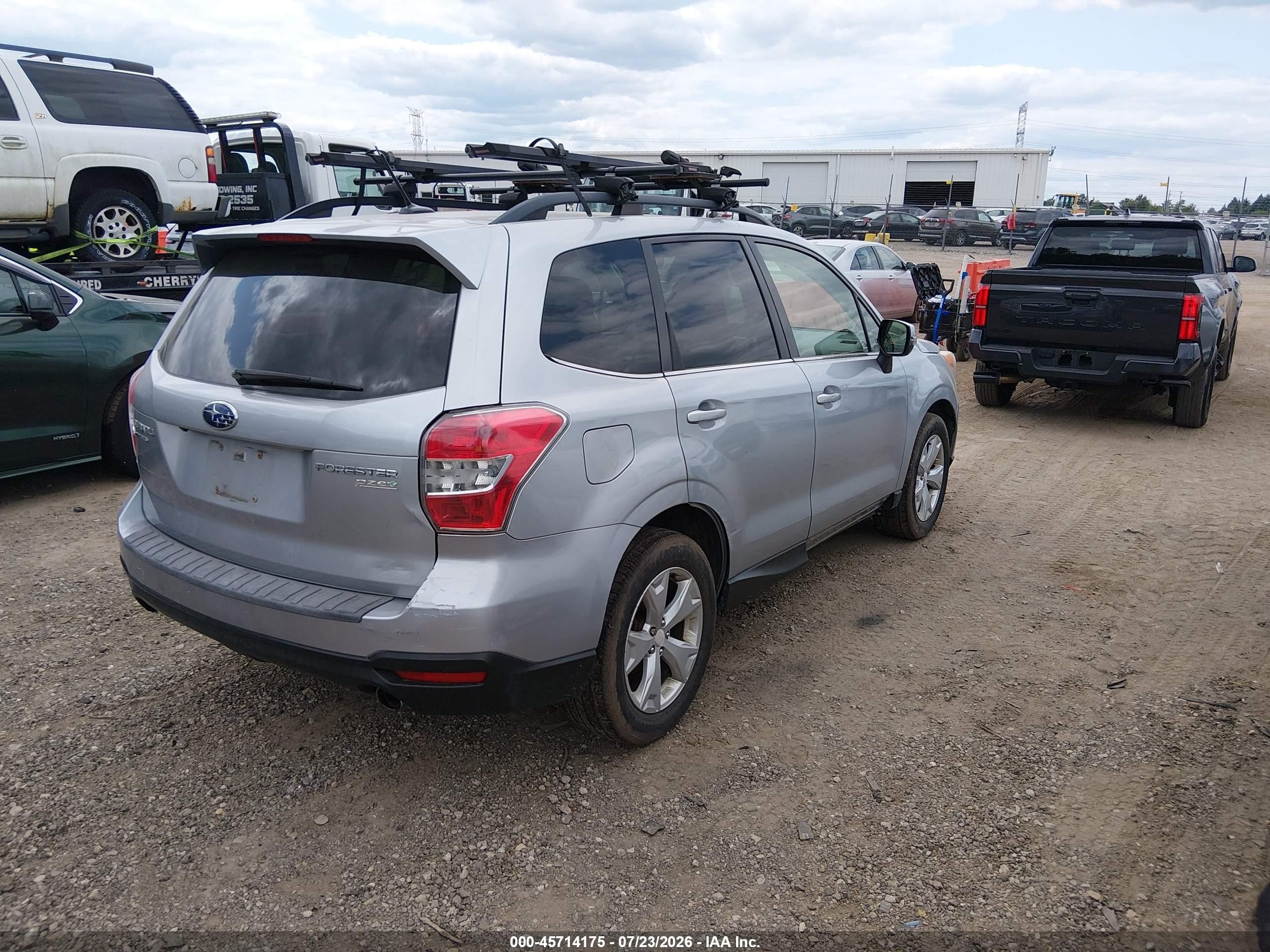 2014 Subaru Forester 2.5i Touring Silver vin: JF2SJAMC5EH532337
