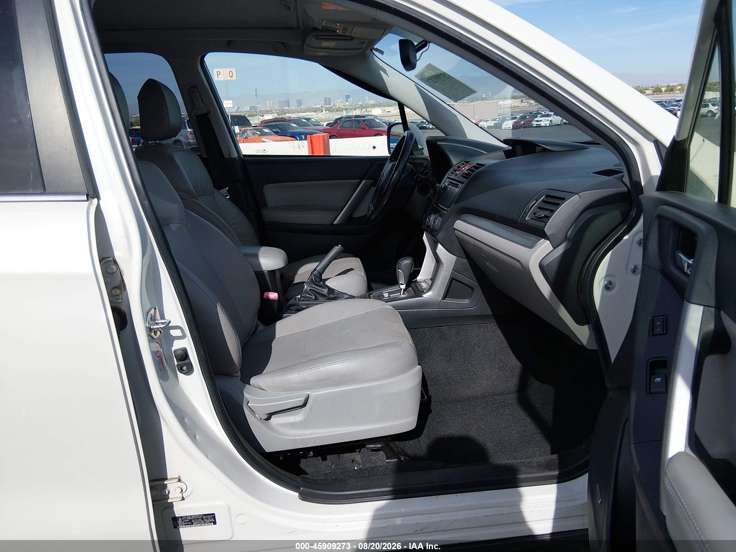 2014 Subaru Forester 2.5i Touring White vin: JF2SJAMC6EH435308