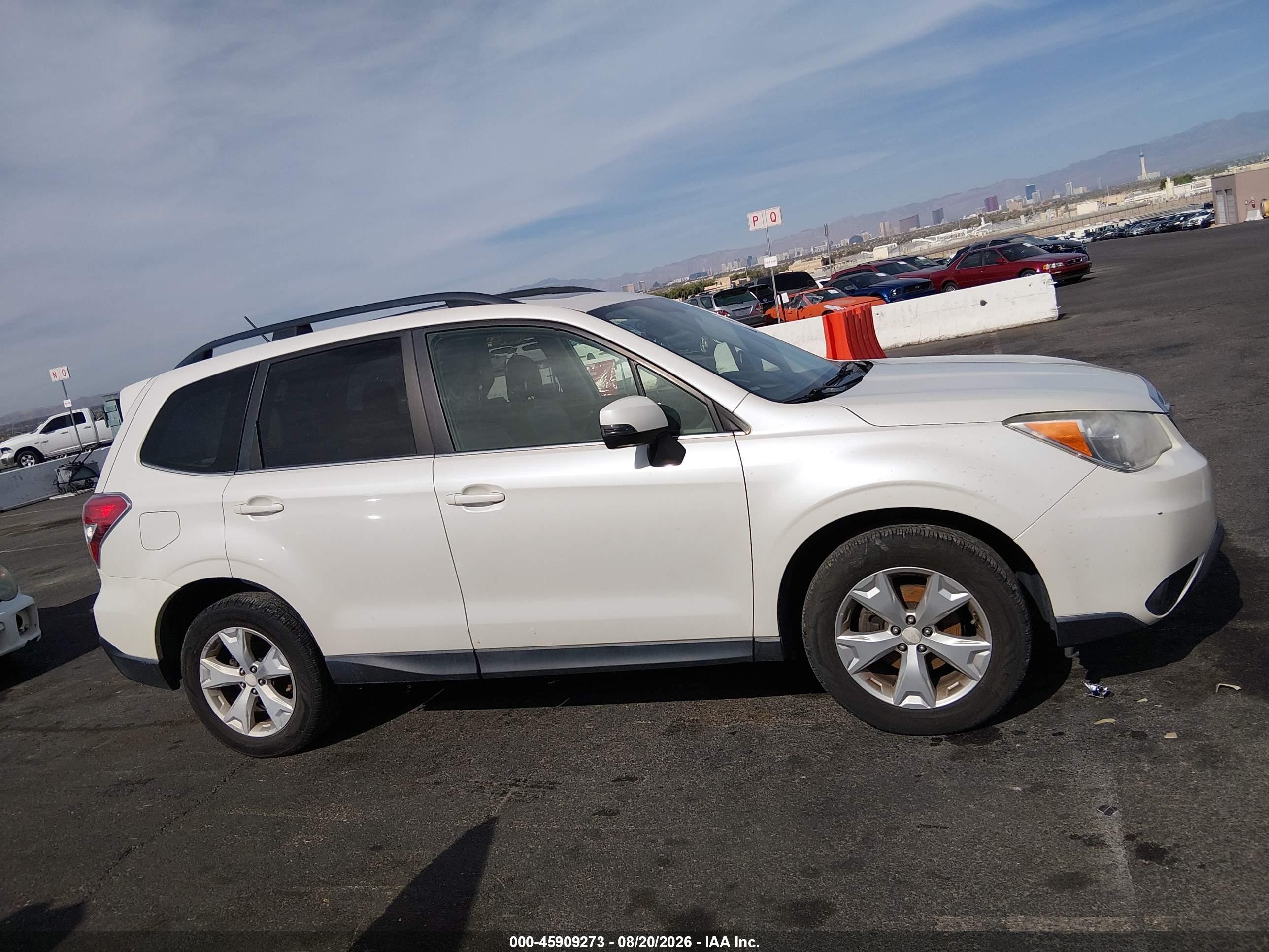 2014 Subaru Forester 2.5i Touring White vin: JF2SJAMC6EH435308