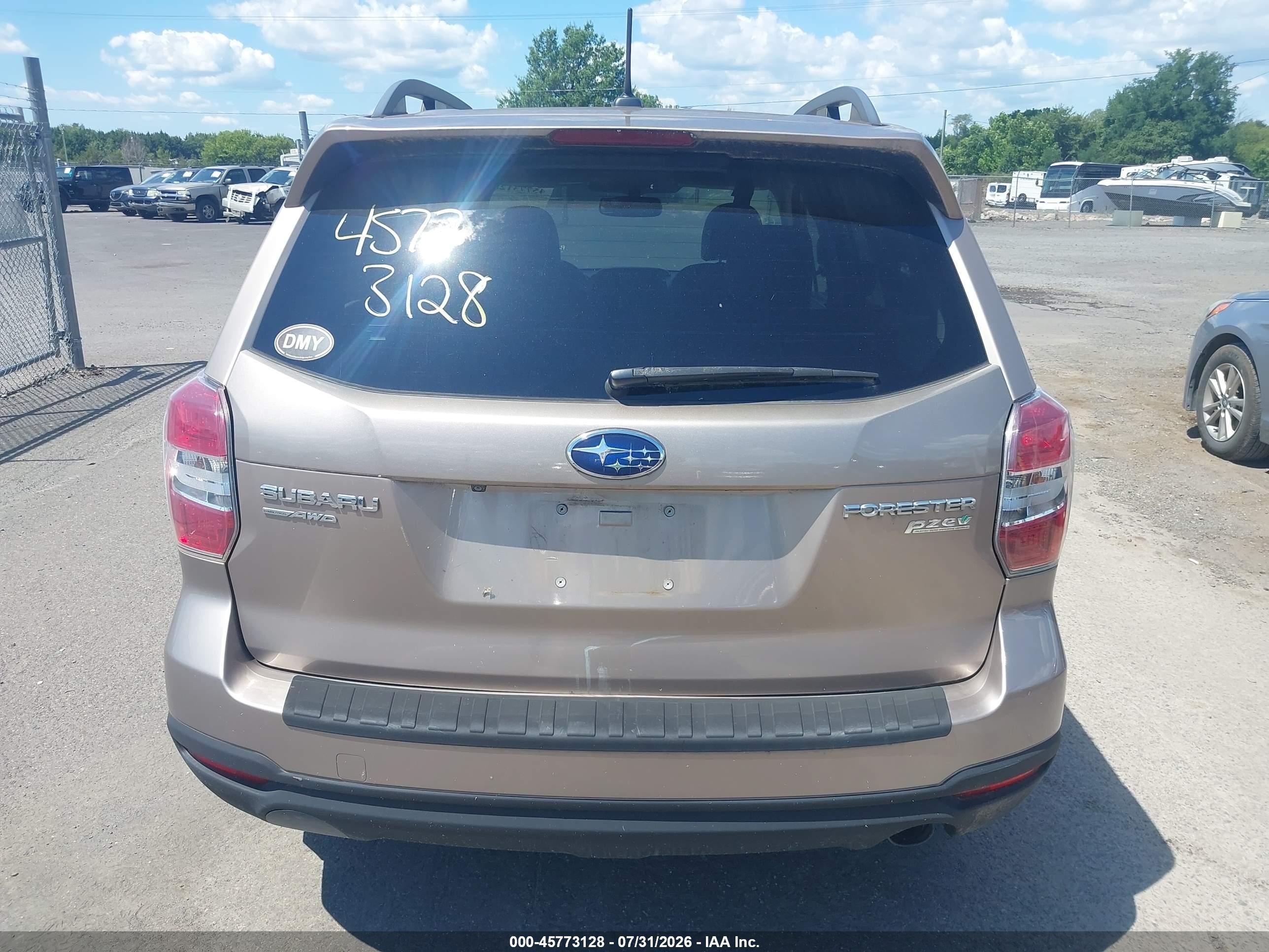 2014 Subaru Forester 2.5i Touring Champagne vin: JF2SJAMC6EH513845