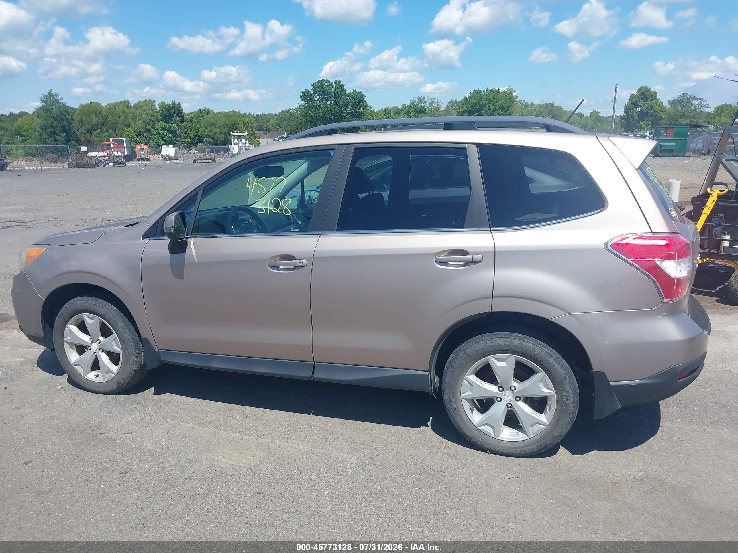 2014 Subaru Forester 2.5i Touring Champagne vin: JF2SJAMC6EH513845
